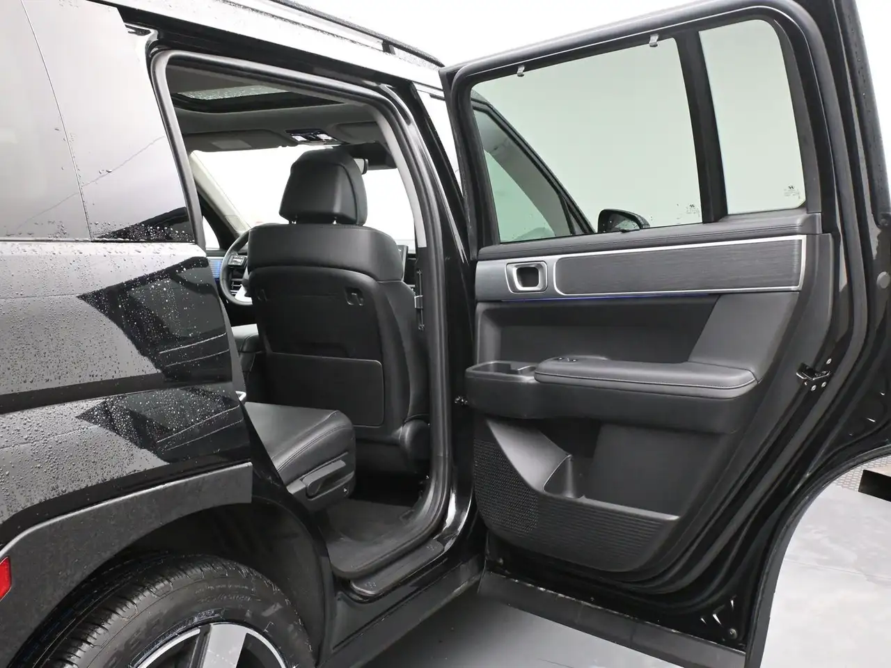 Hyundai SANTA FE photo Hyundai SANTA FE