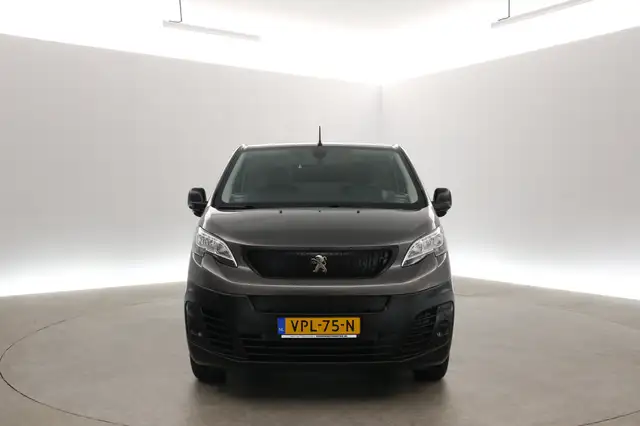 Peugeot E-Expert view 9