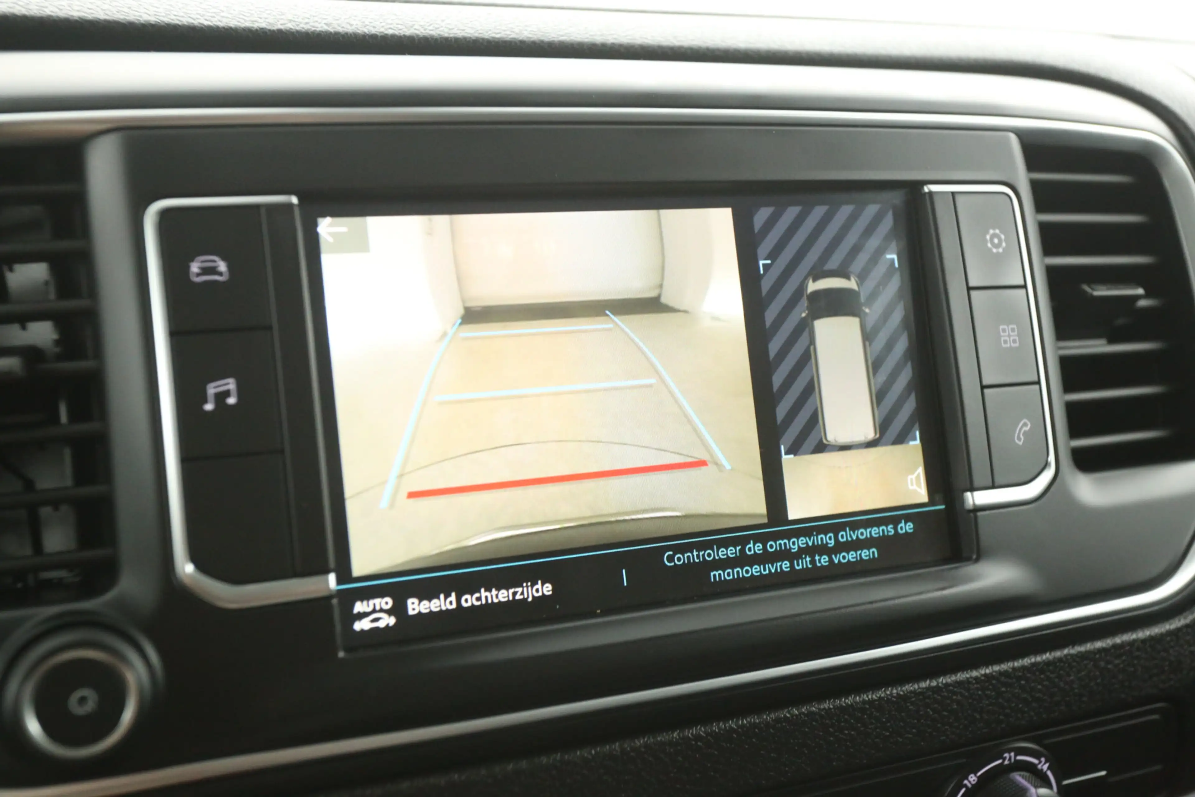 Peugeot e-Expert 75 kWh L2H1 | Snelladen | SOH 91% | Airco | Cruise — photo 15