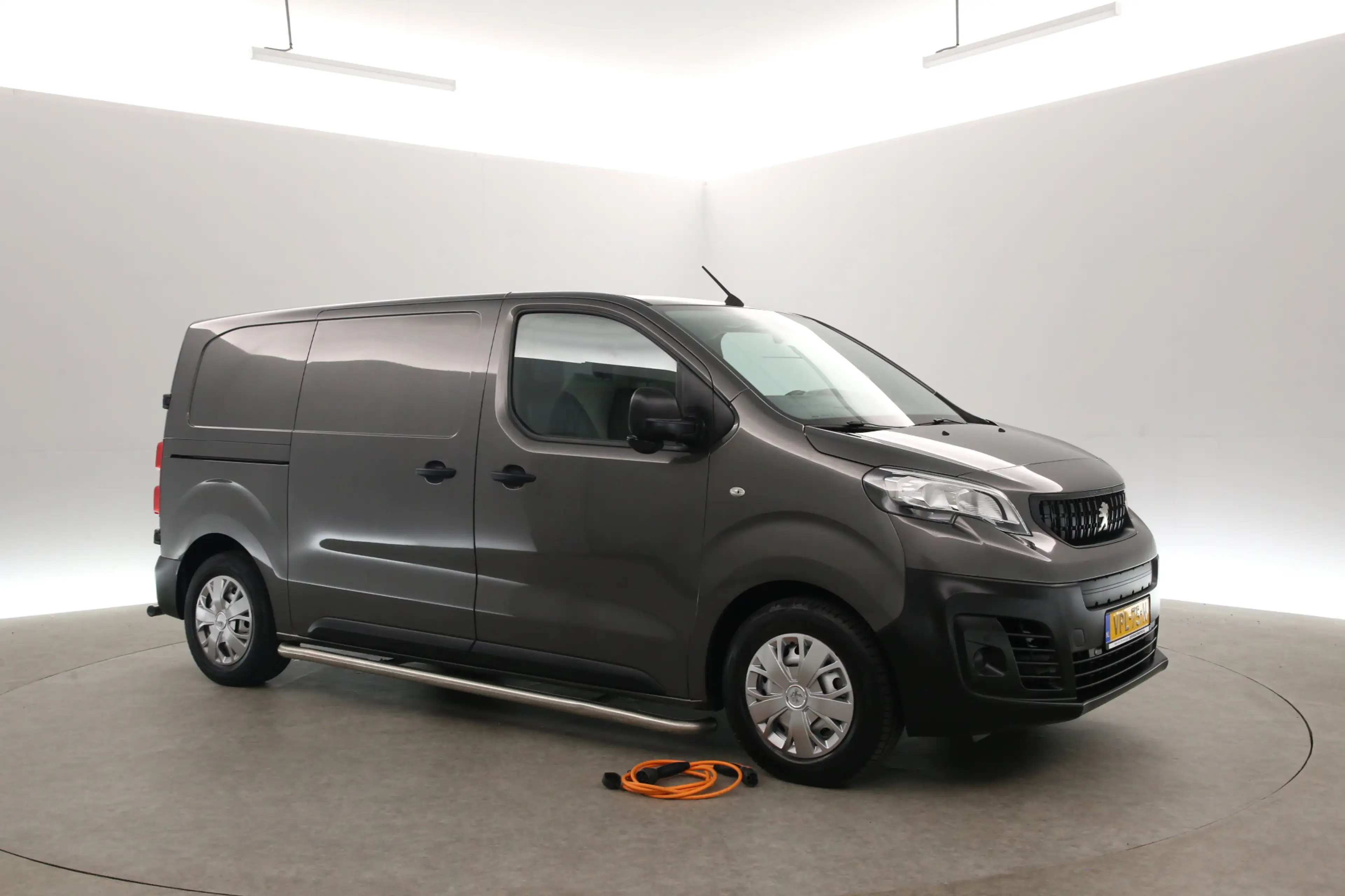Peugeot e-Expert 75 kWh L2H1 | Snelladen | SOH 91% | Airco | Cruise — photo 8