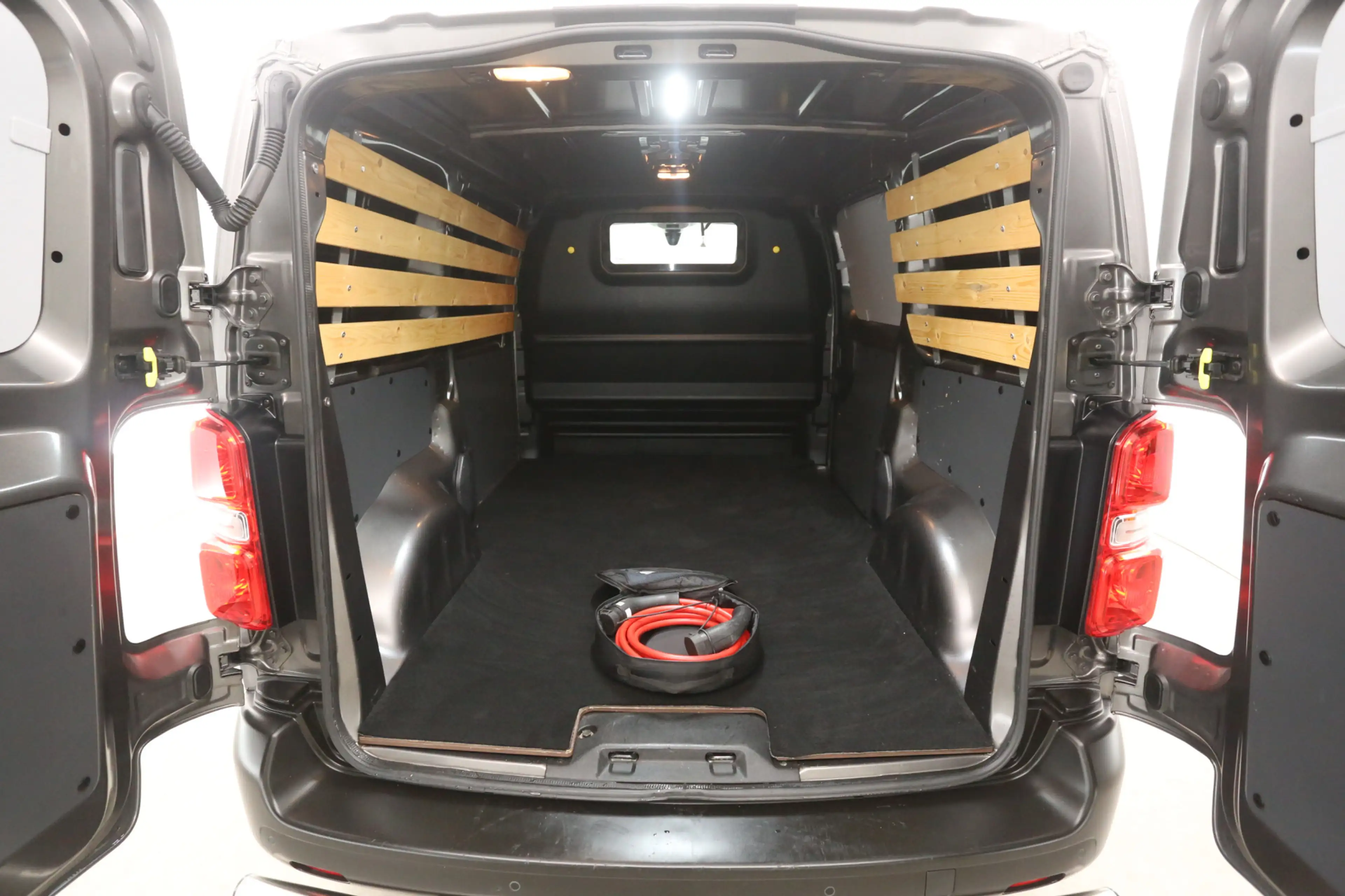 Peugeot e-Expert 75 kWh L2H1 | Snelladen | SOH 91% | Airco | Cruise — photo 3