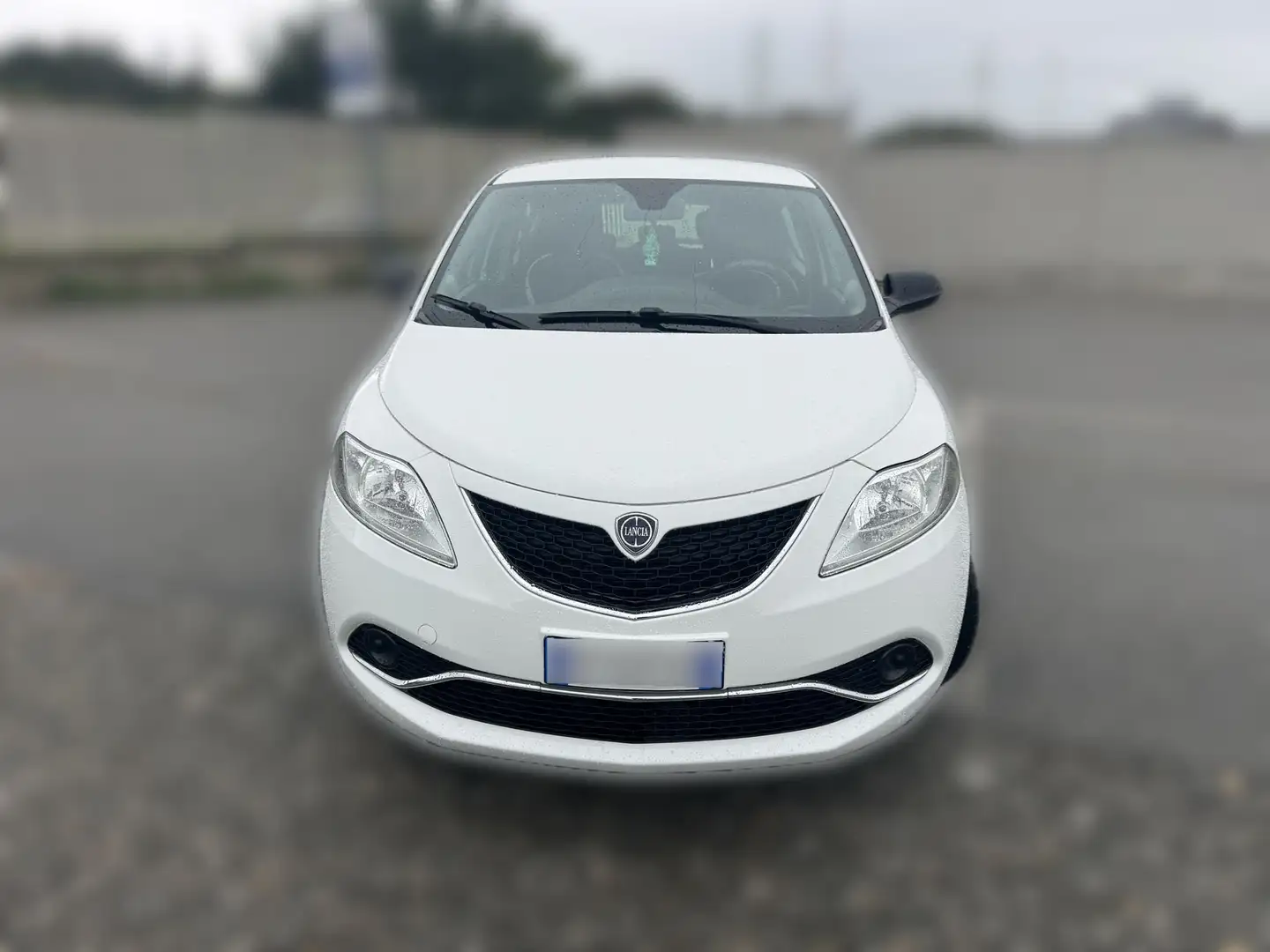Lancia Ypsilon Ypsilon 1.2 Gold ecochic Gpl 69cv Bianco - 2