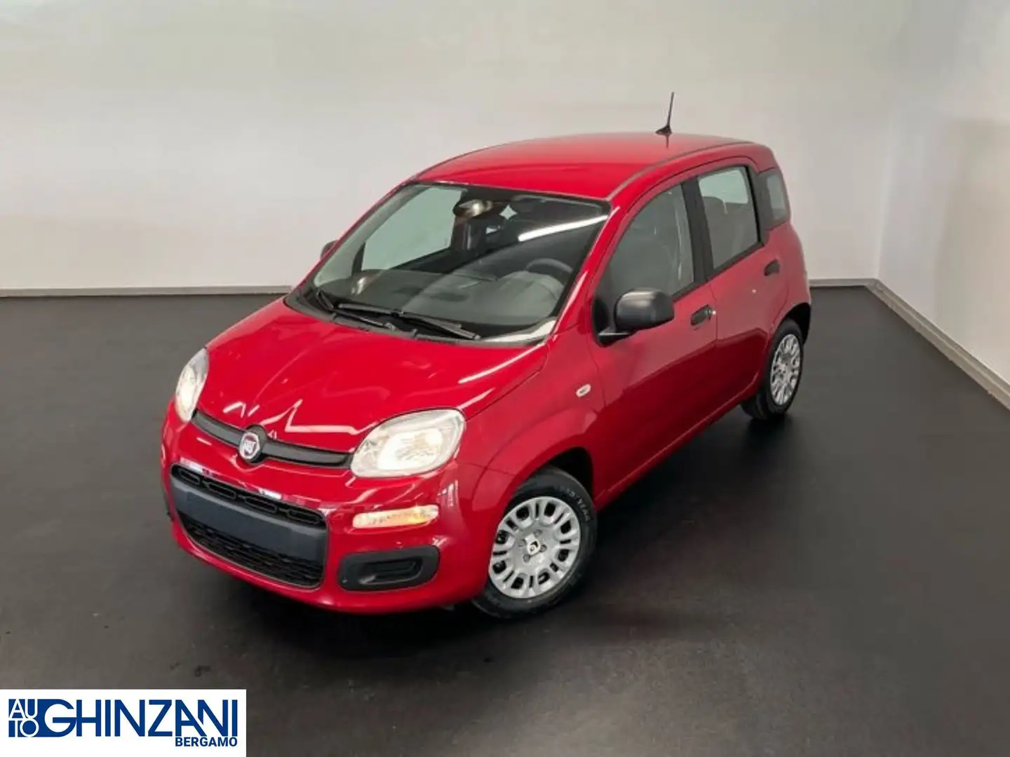 Fiat Panda 1.0 FireFly S&S Hybrid Rosso - 2