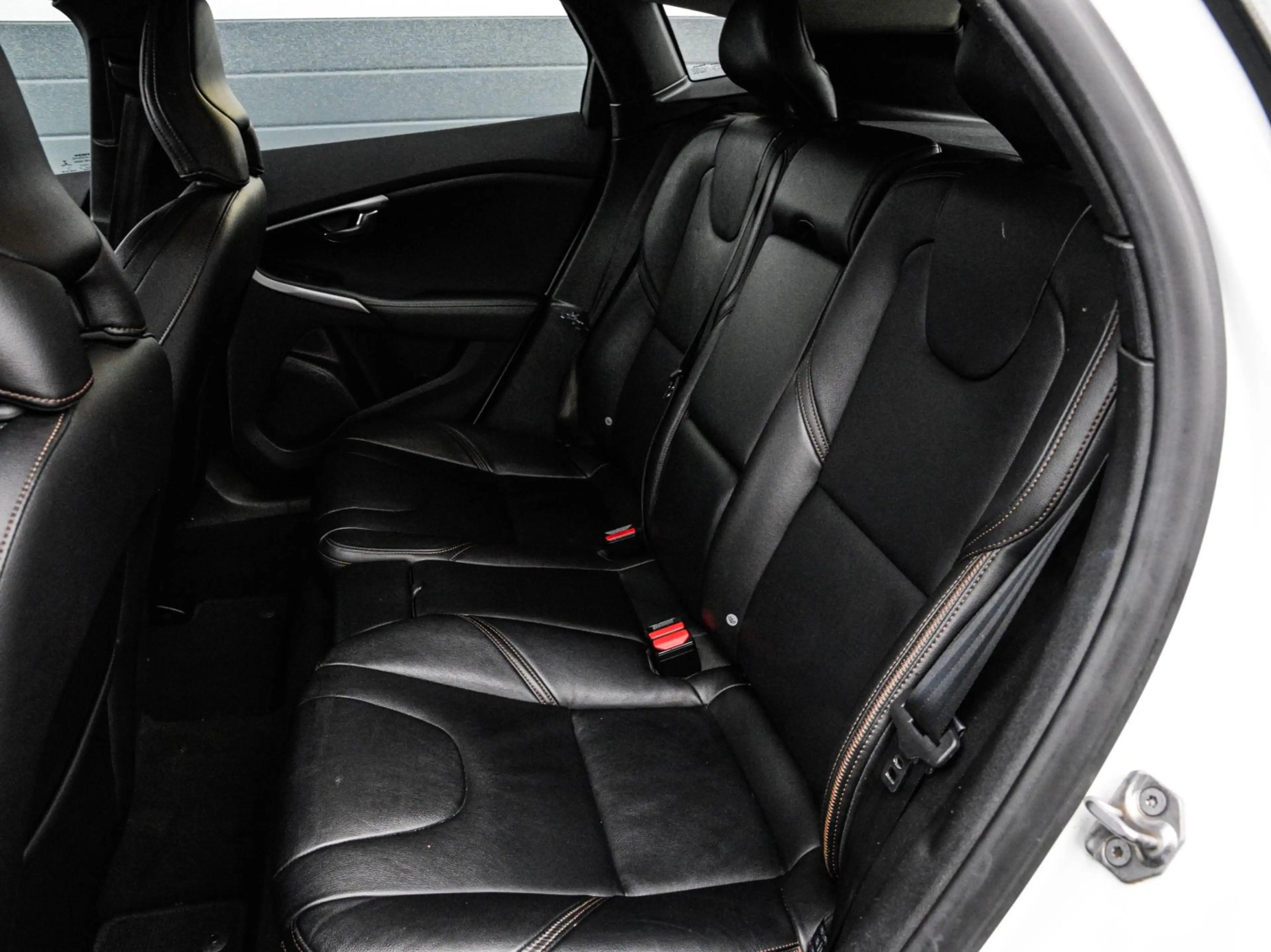 Volvo V40 Cross Country 1.6 D2 Summum | Leder | Navi | PDC | Cruise contro — photo 6