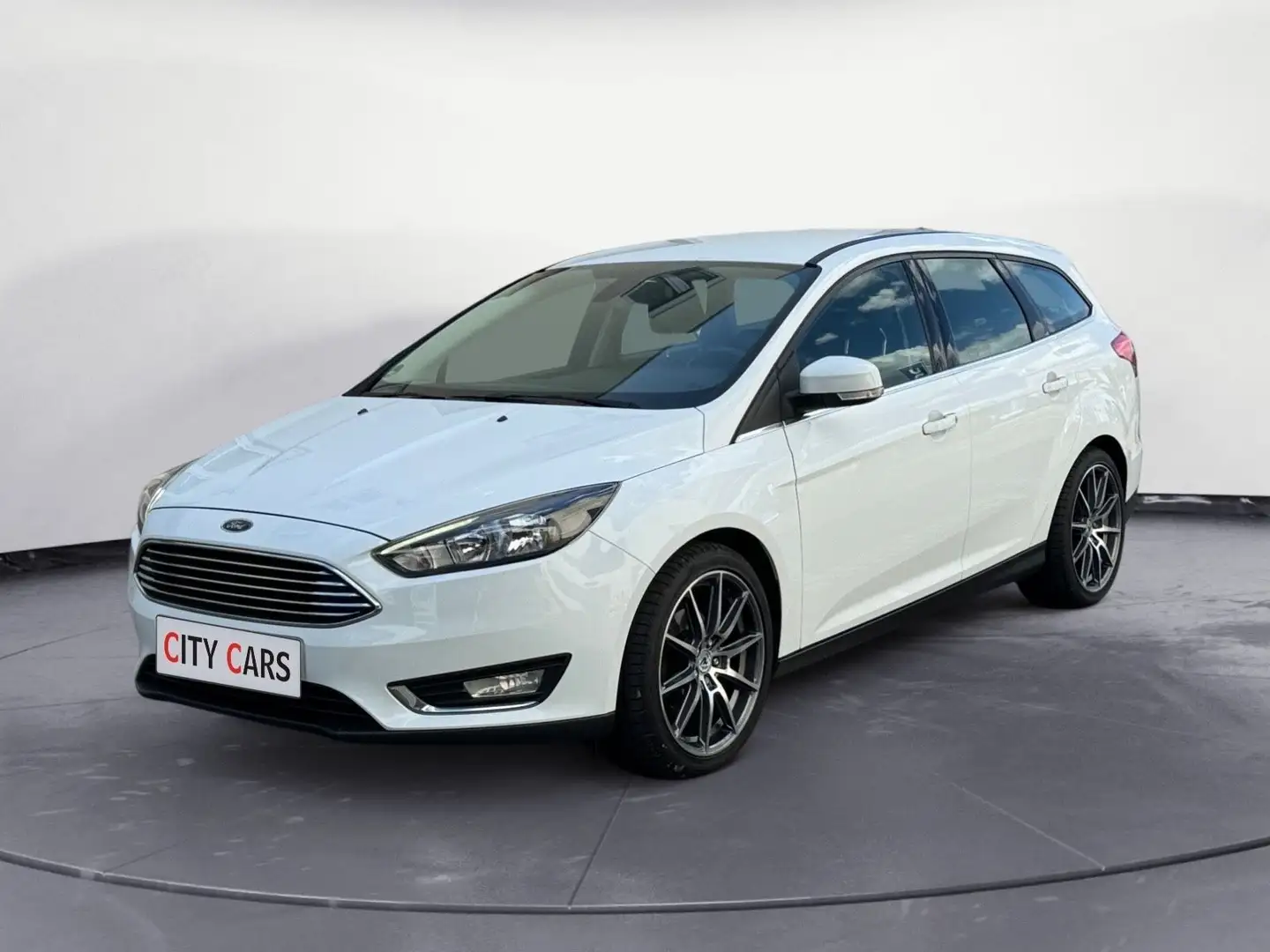 Ford Focus Turnier Titanium Navi Tempomat Blanco - 1