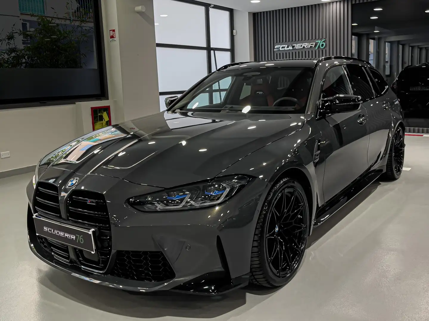 BMW M3 Touring 3.0 Competition M xdrive auto Grigio - 1
