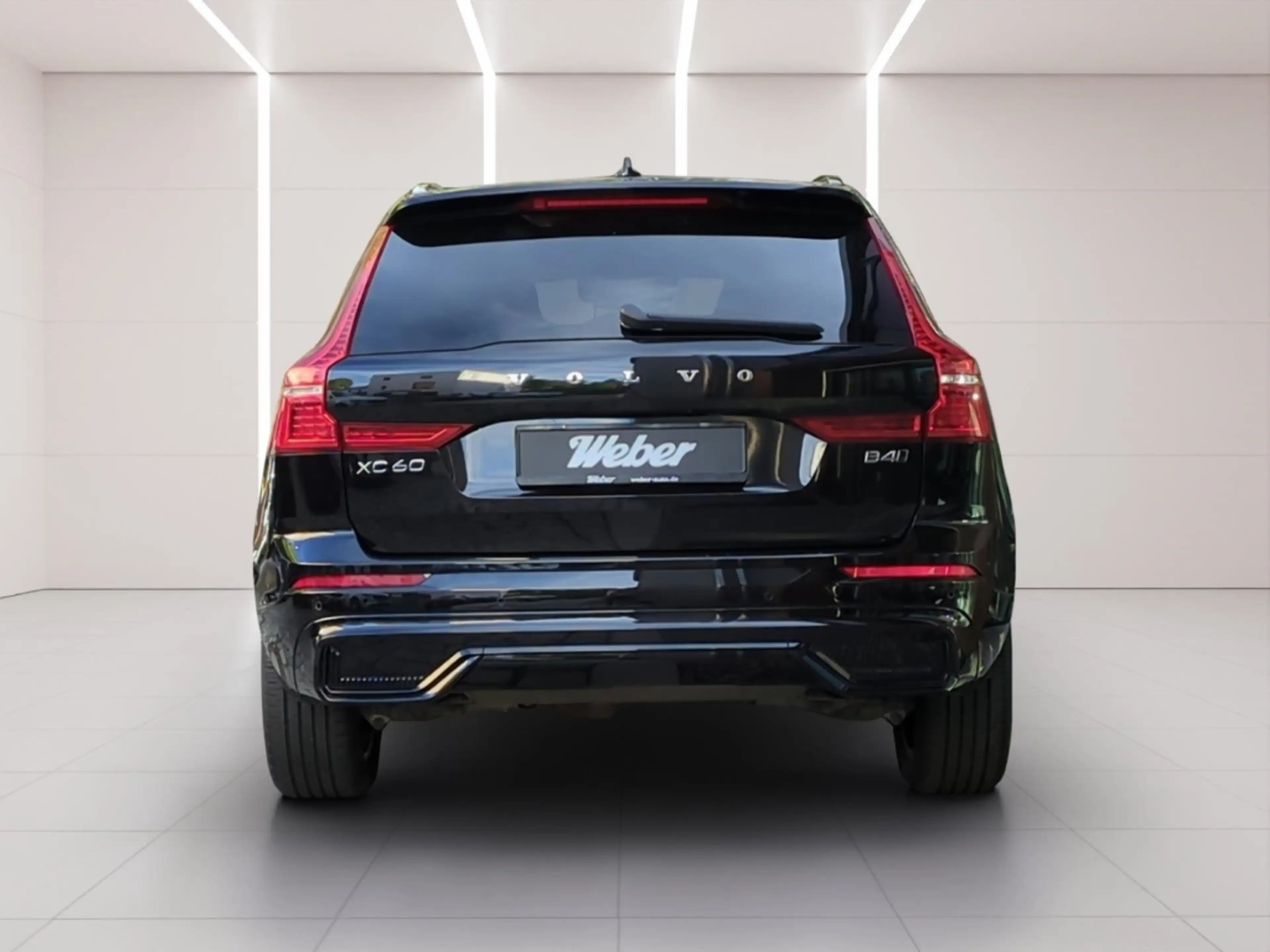 Volvo XC60 B4 AWD Plus Dark *AHK*SH*ACC*BLIS* — photo 5