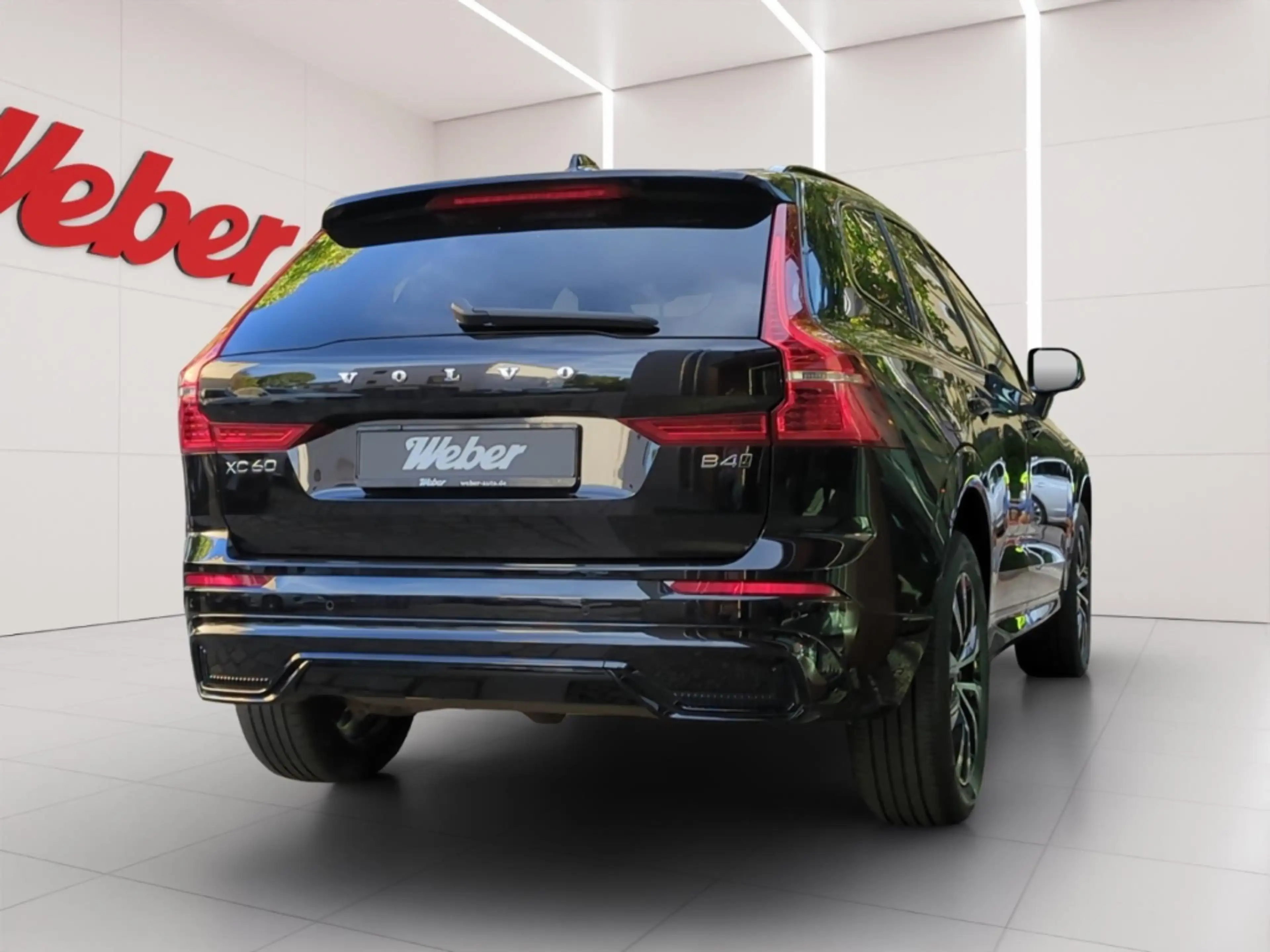 Volvo XC60 B4 AWD Plus Dark *AHK*SH*ACC*BLIS* — photo 6