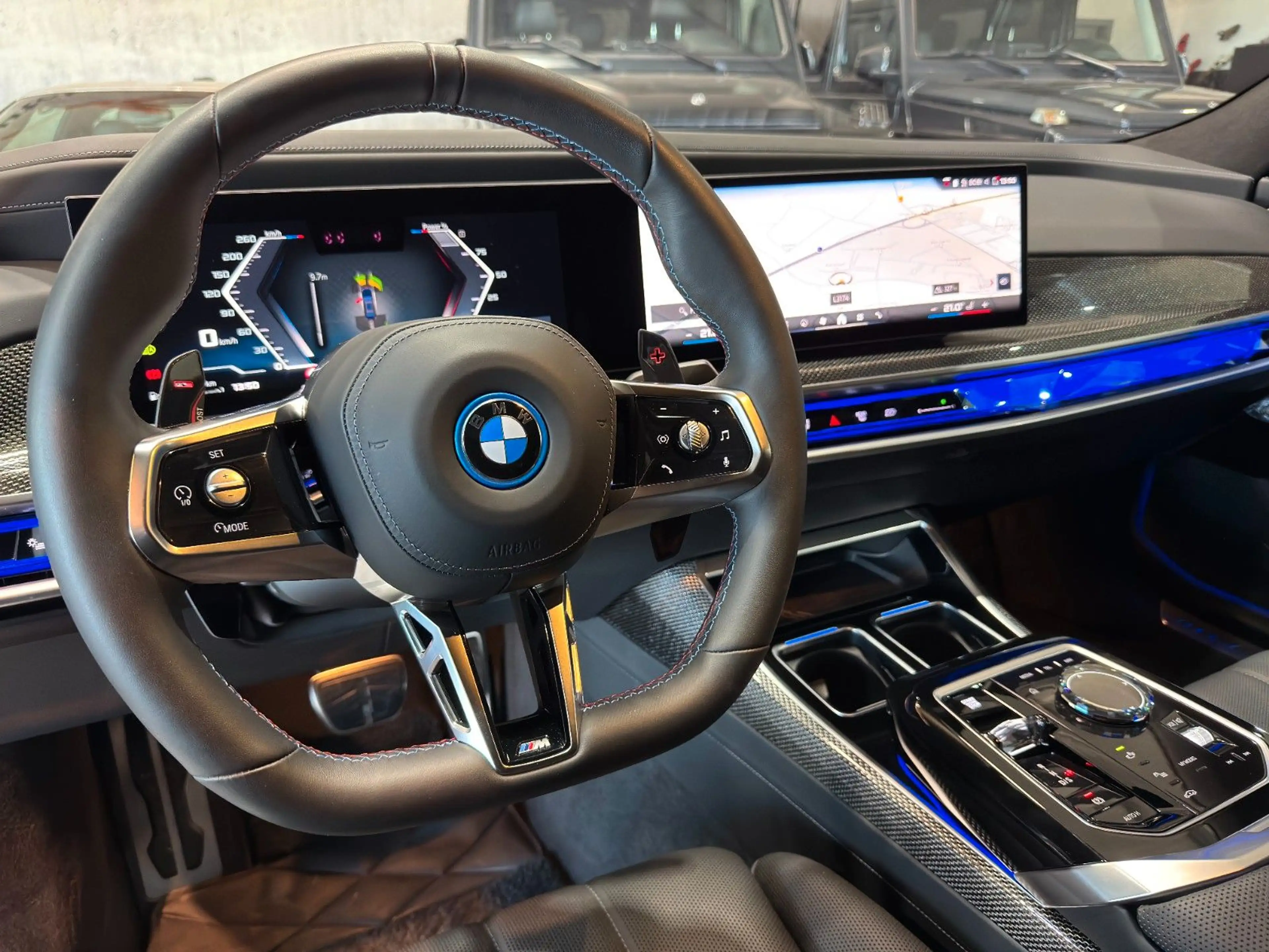 BMW 760 /e/xDrive/PANO/CARBON/TV/LED/1.HAND/360*/ — photo 8