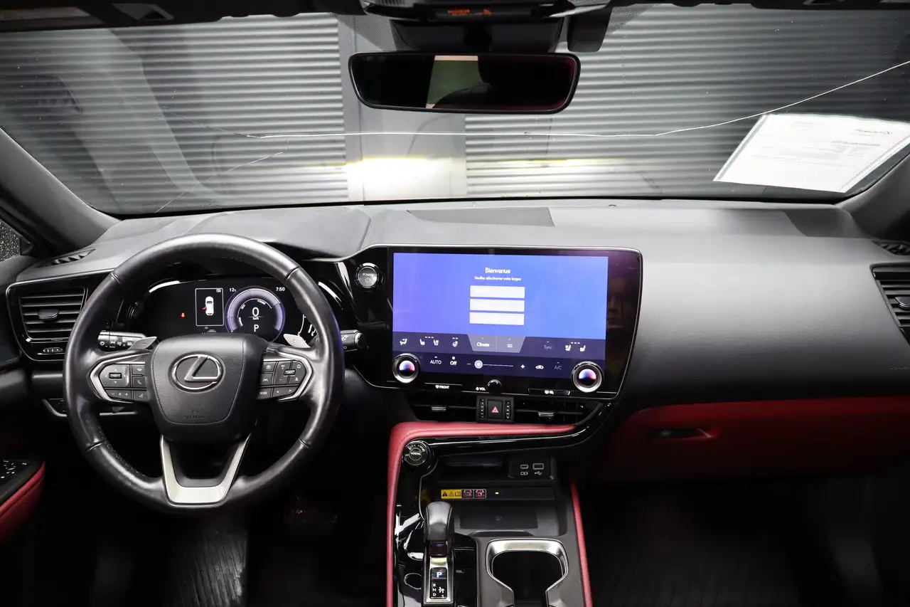Lexus NX снимка Lexus NX