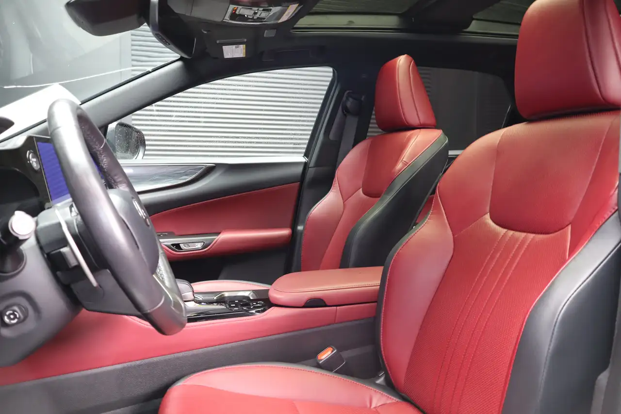 Lexus NX снимка Lexus NX