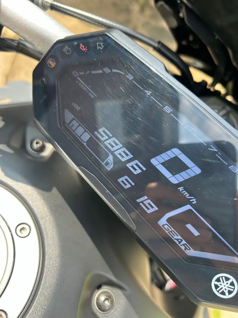 Yamaha MT-07 Šedá - 2