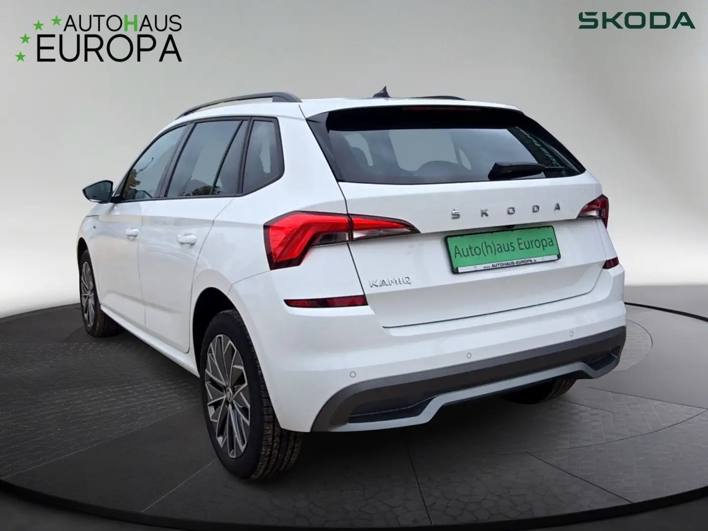 Skoda Kamiq 1.5 DSG TSI Tour Navi Kam KlimaA Virt.Cockpit SHZ Weiß - 2