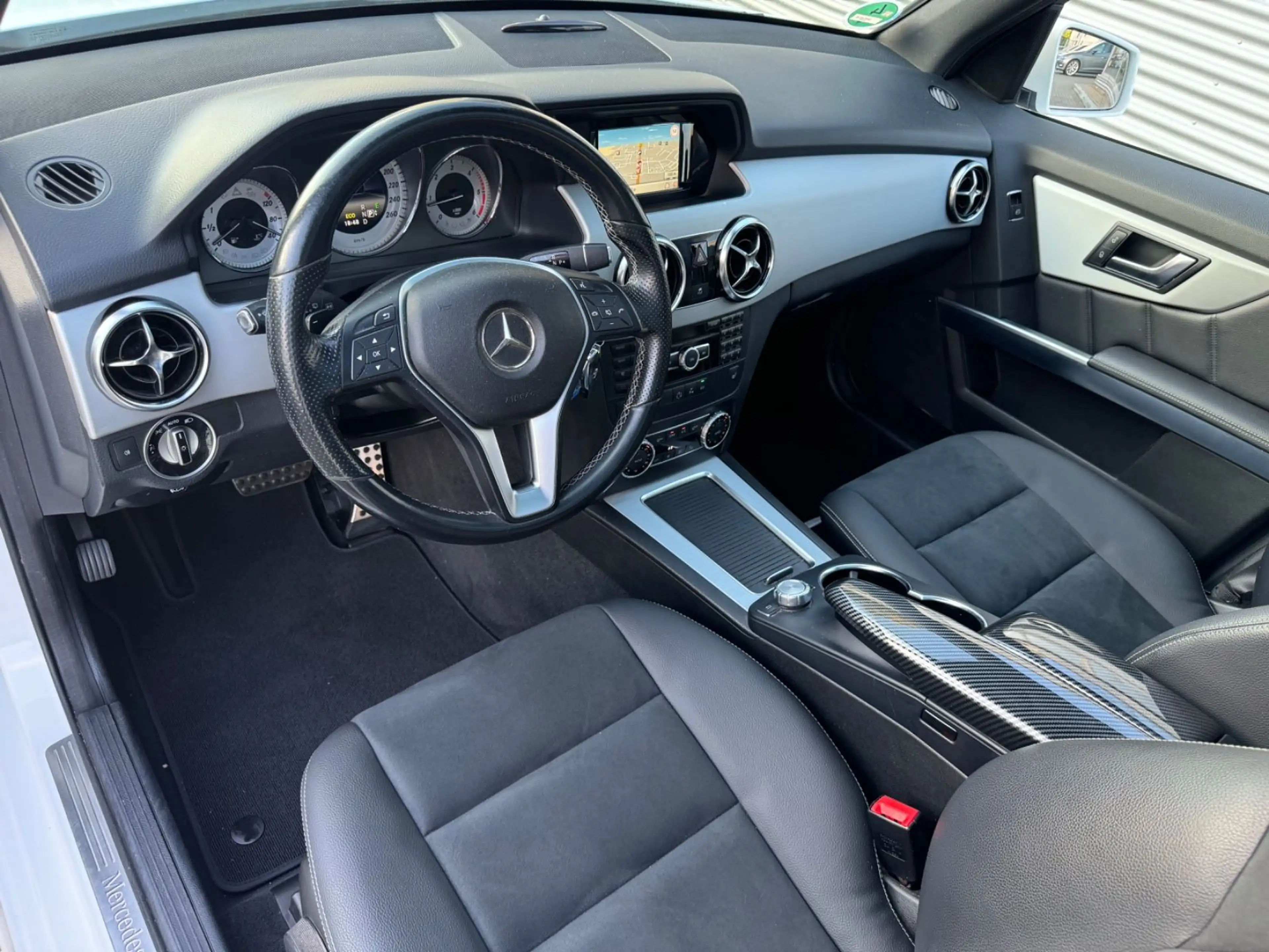 Mercedes-Benz GLK 250 CDI BlueTec 4Matic/Panorama/H&K/AHK — photo 11