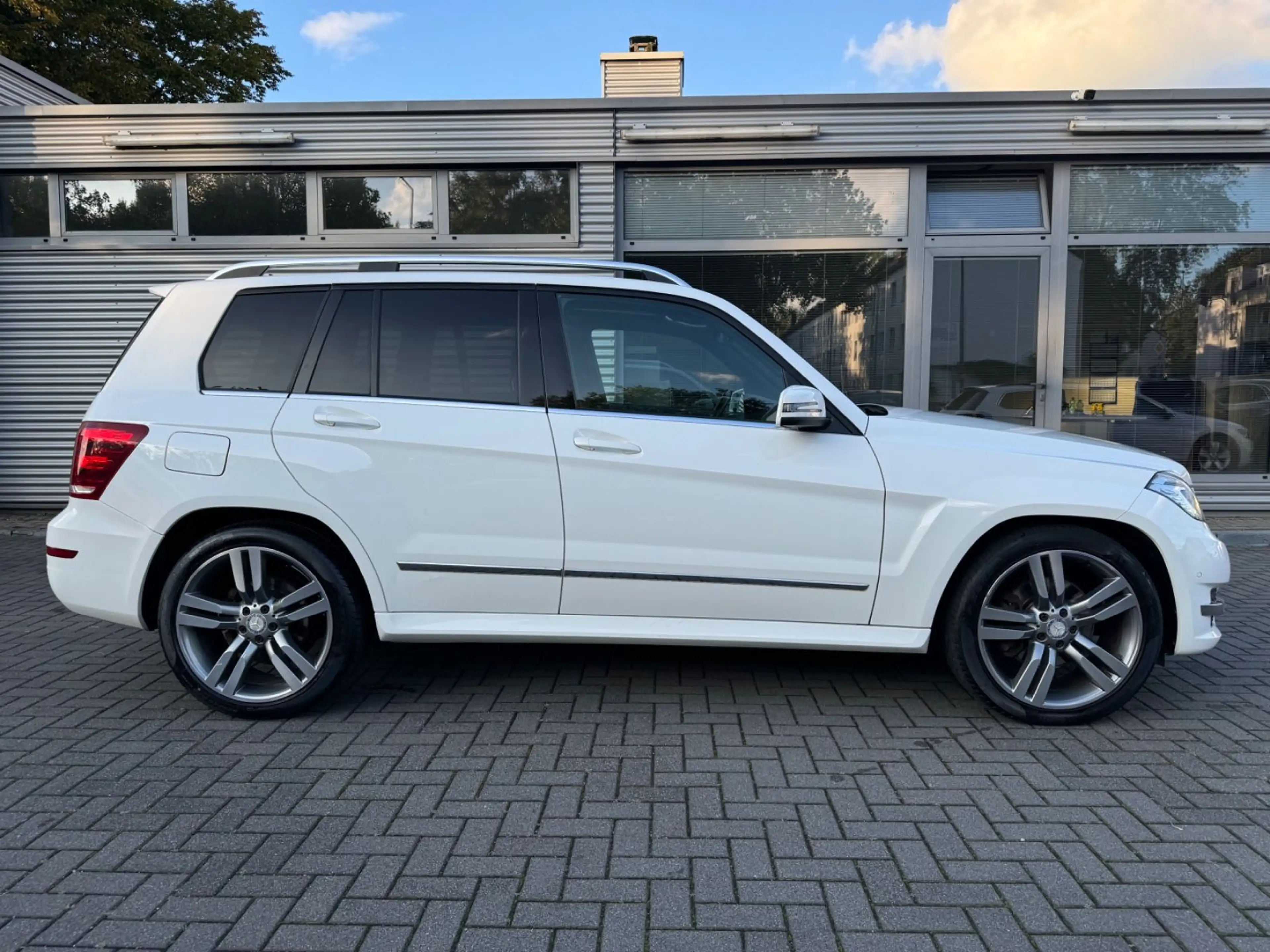 Mercedes-Benz GLK 250 CDI BlueTec 4Matic/Panorama/H&K/AHK — photo 4