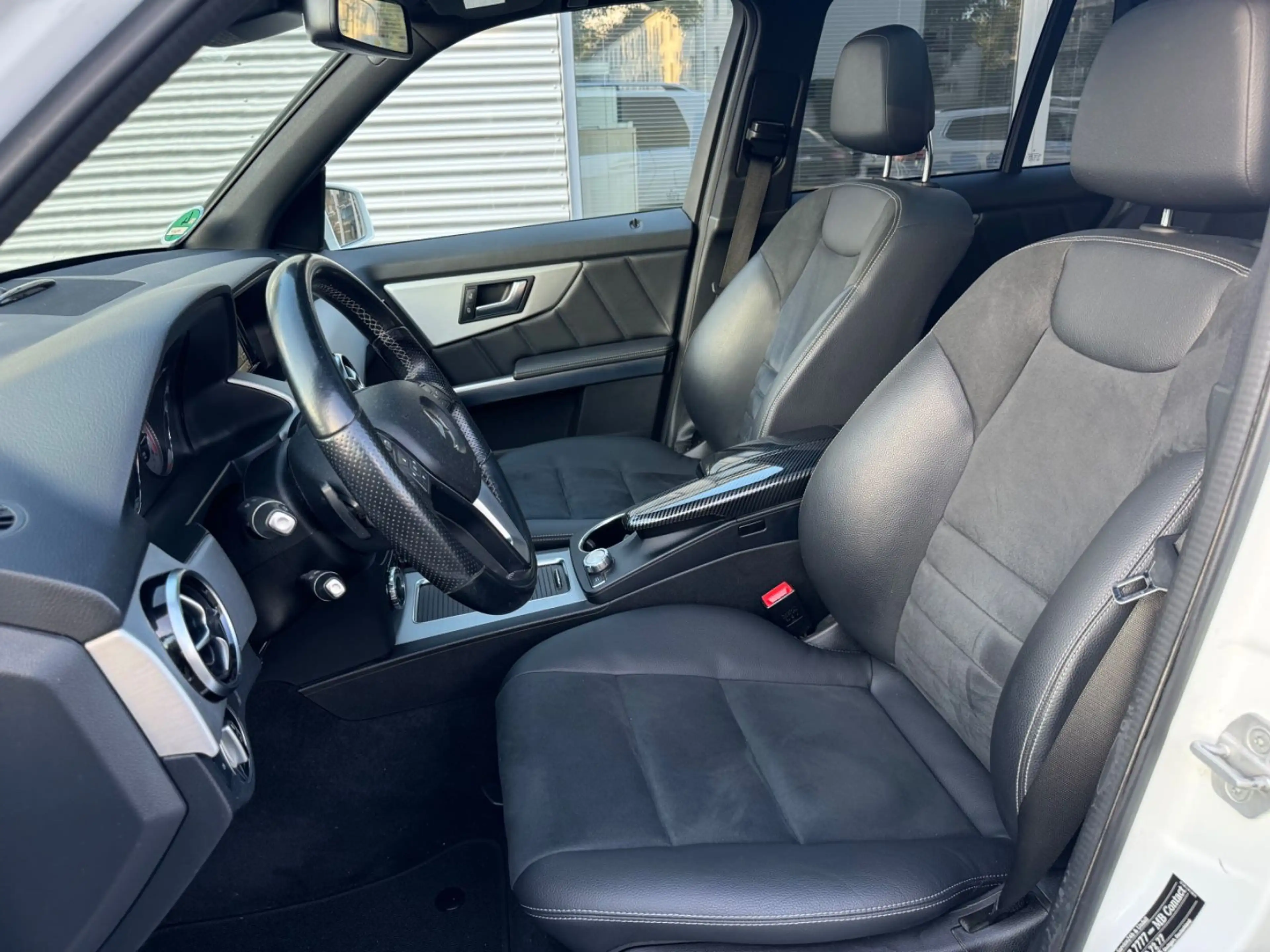 Mercedes-Benz GLK 250 CDI BlueTec 4Matic/Panorama/H&K/AHK — photo 12