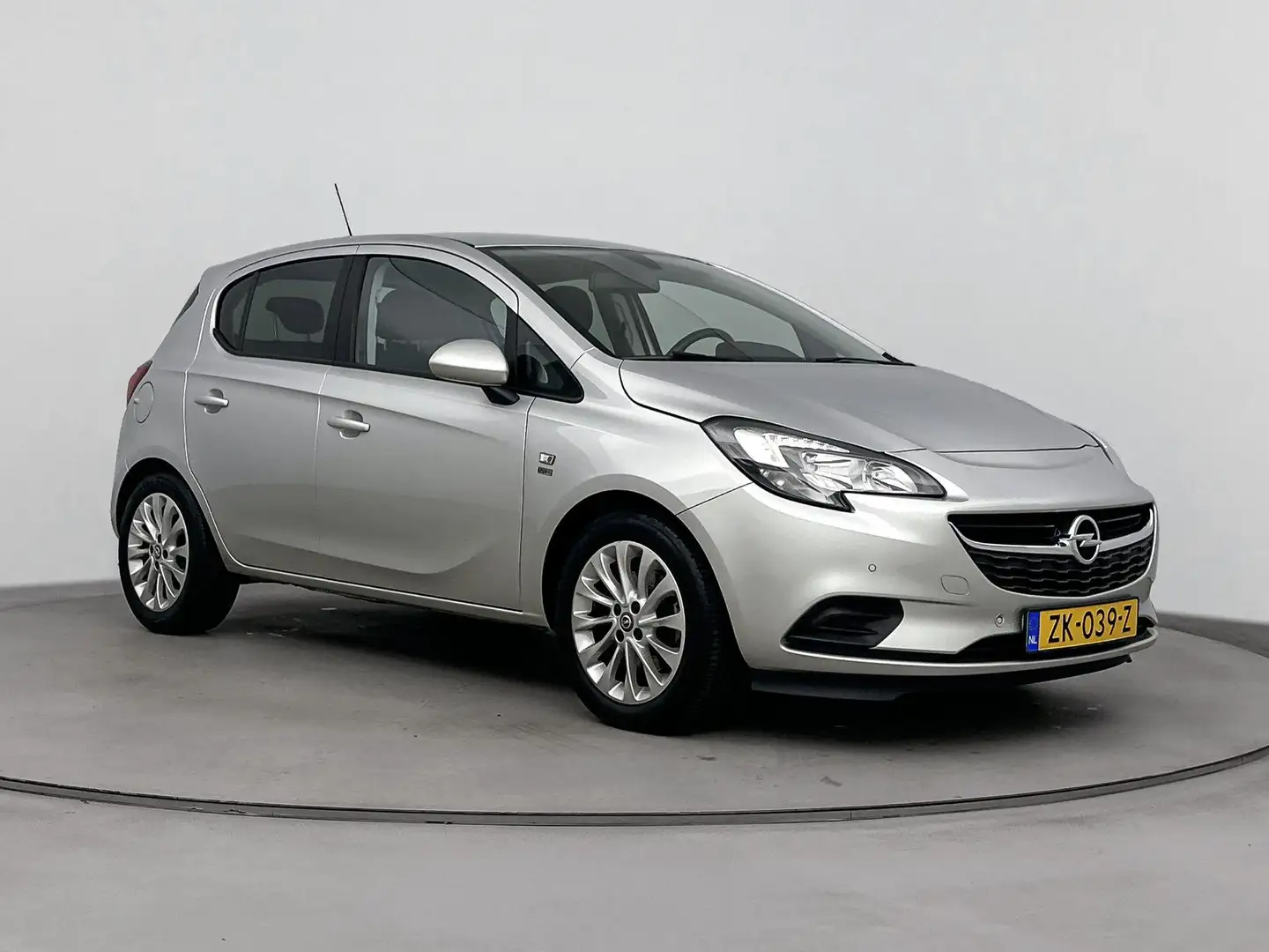 Opel Corsa 90pk Turbo 120 Jaar Edition | 1ste eigenaar | Wint Grijs - 2