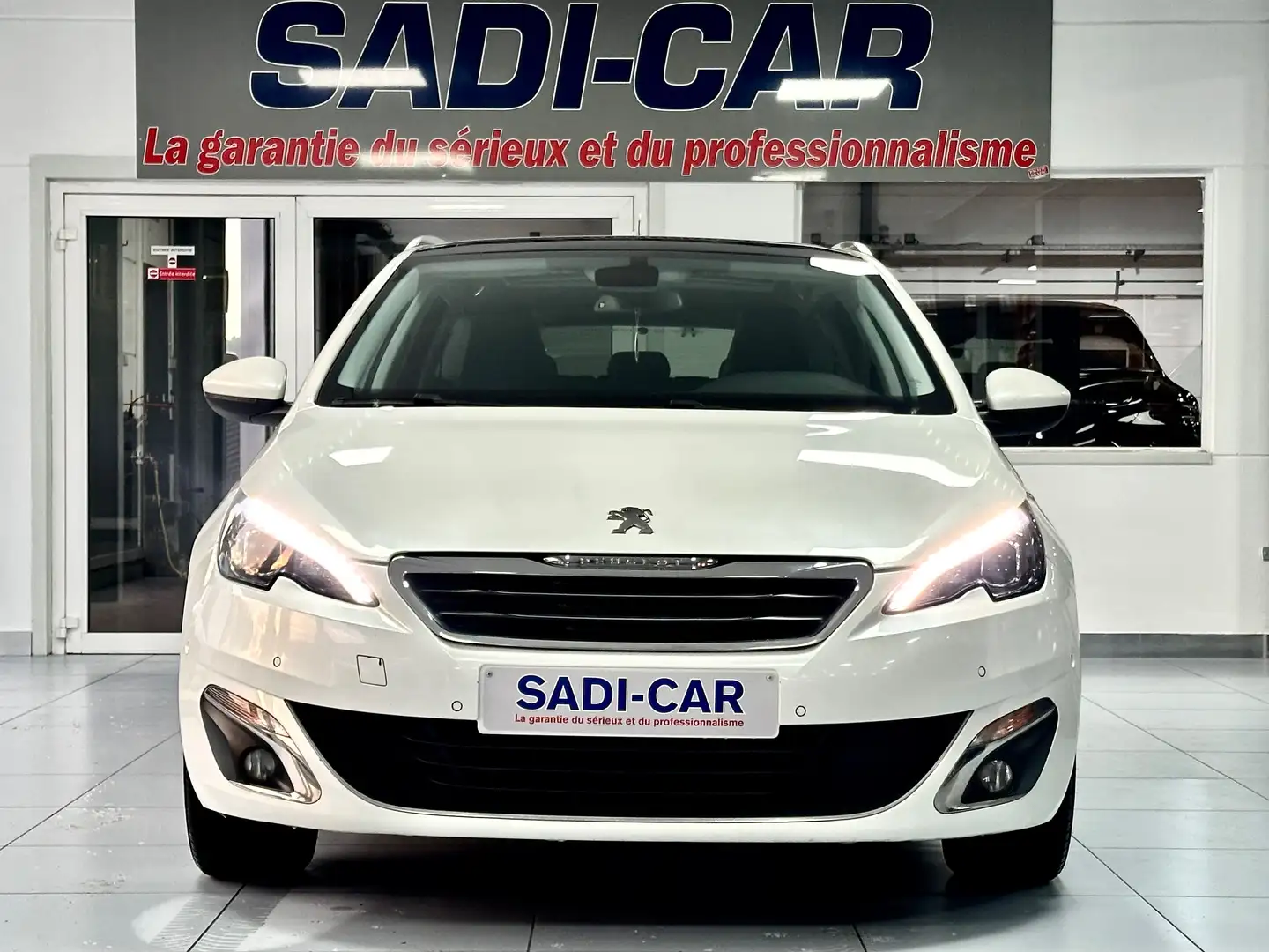 Peugeot 308 SW - 2.0 BlueHDi 150cv Allure STT Wit - 2