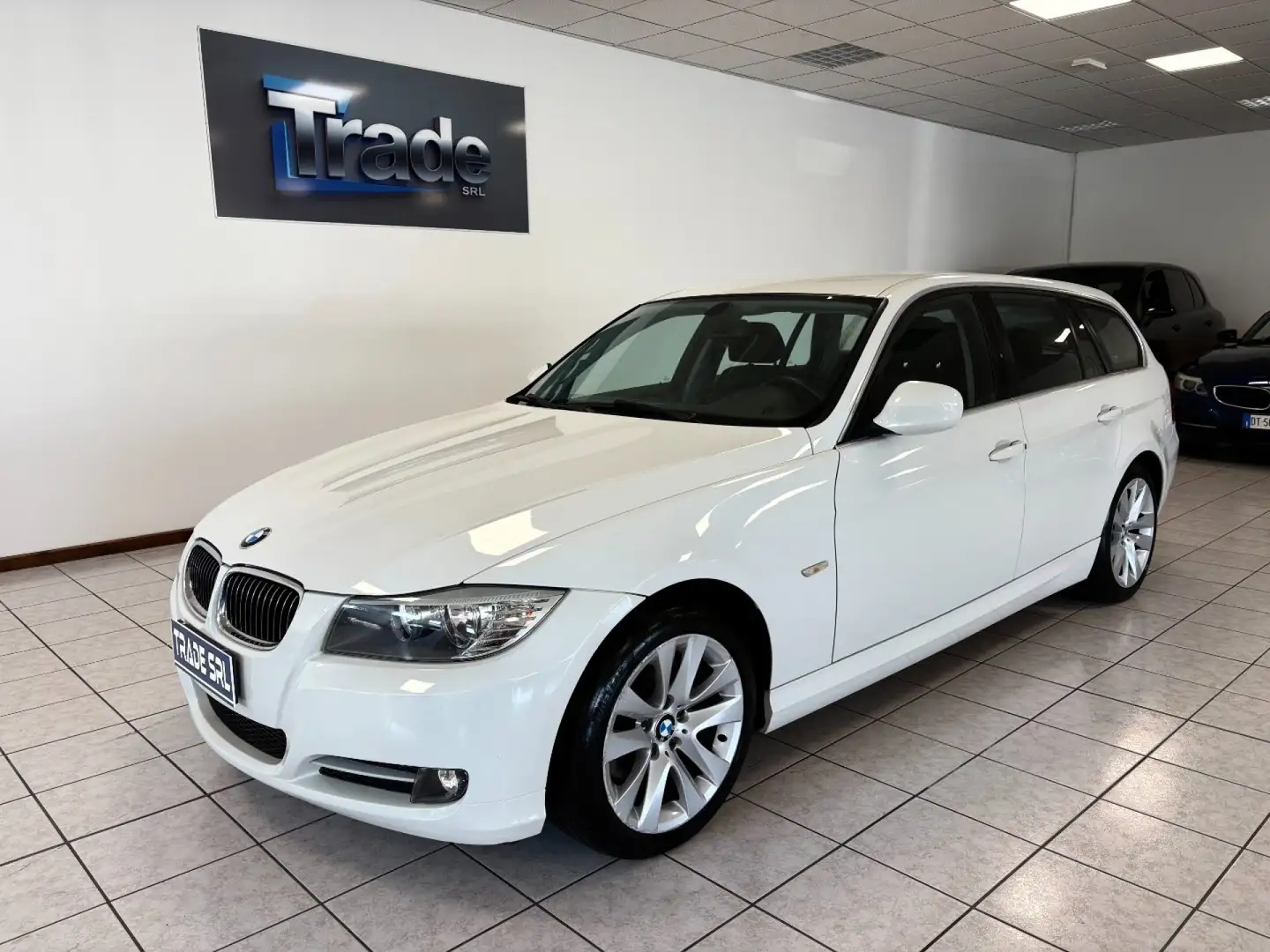 BMW 318 318d 143CV NEOPATENTATI Wit - 2