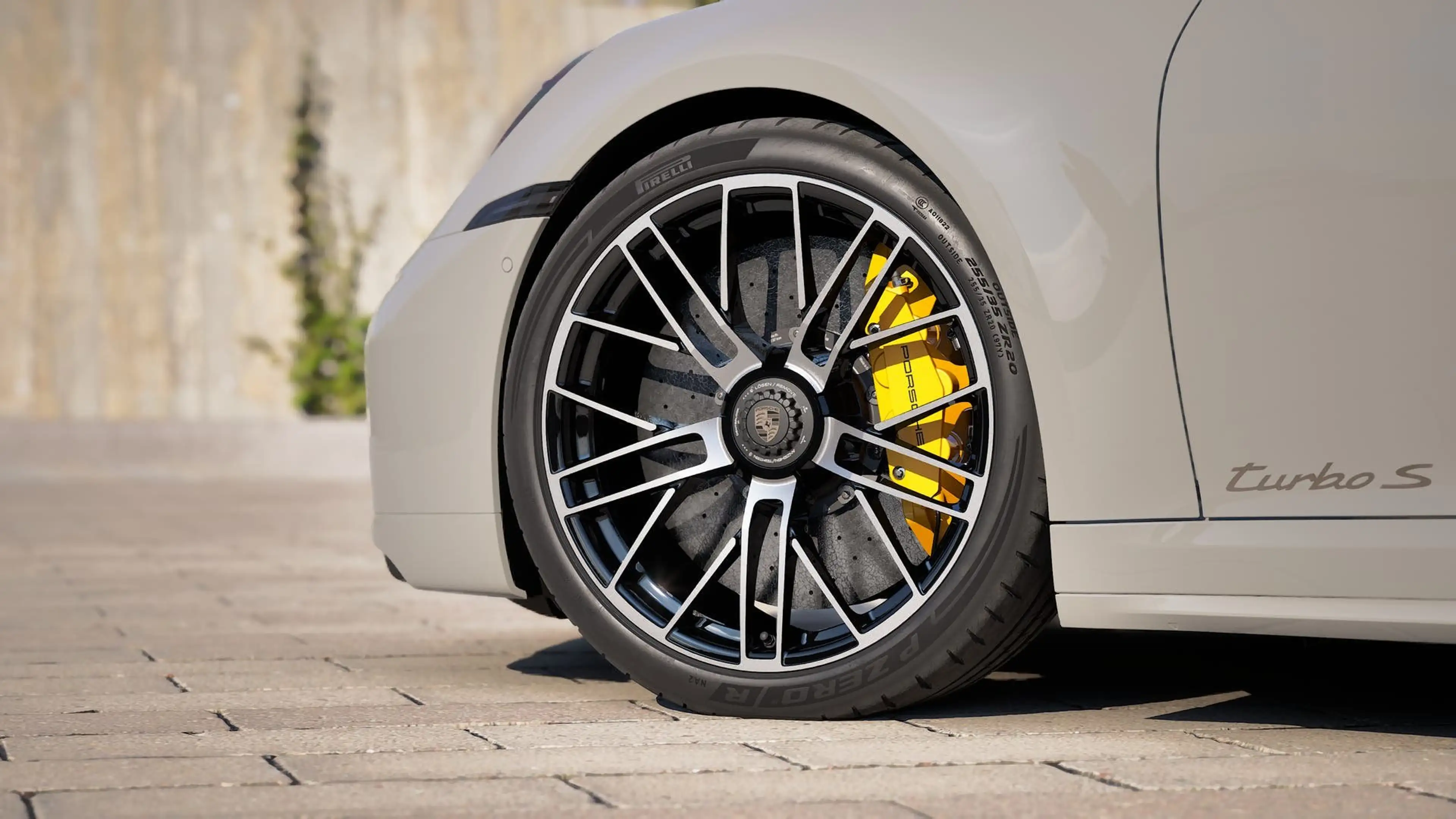 Porsche 992 Turbo S — photo 10