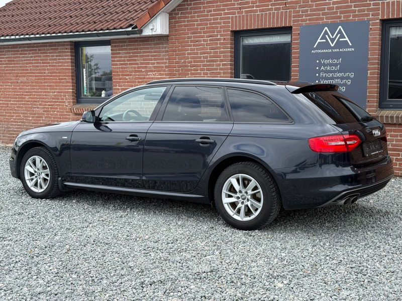 Audi A4 2.0 TDI Avant Attraction quattro S-Line — photo 5