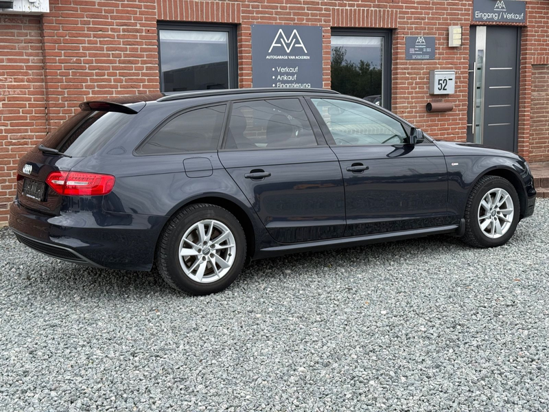 Audi A4 2.0 TDI Avant Attraction quattro S-Line — photo 9