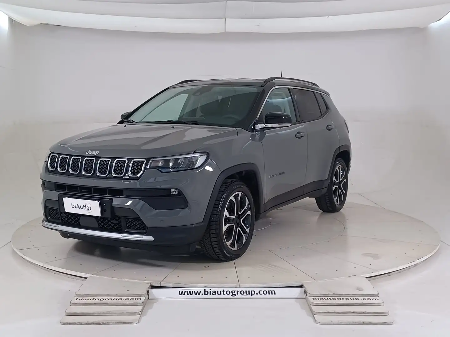 Jeep Compass II 2017 Benzina 1.3 turbo t4 Limited 2wd 150cv dd Bianco - 1