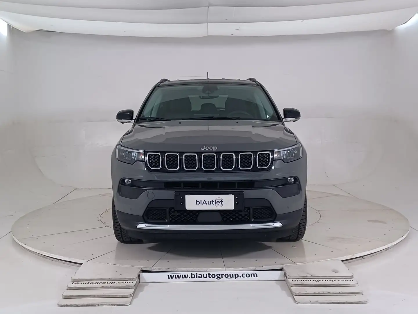 Jeep Compass II 2017 Benzina 1.3 turbo t4 Limited 2wd 150cv dd Bianco - 2