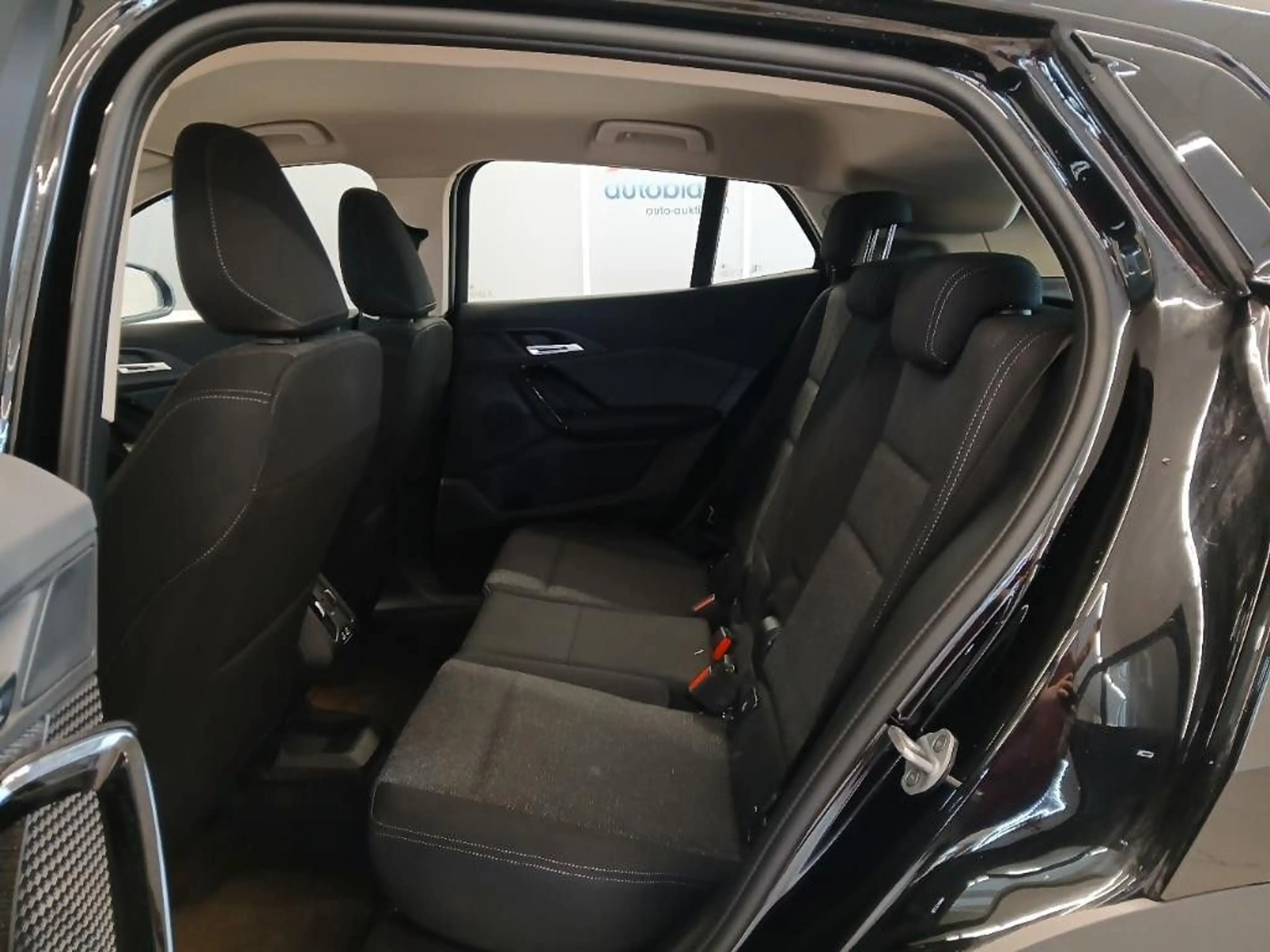 BMW X2 20xd Advantage AHK RFK SHZ 2ZK HiFi Tempomat — photo 11