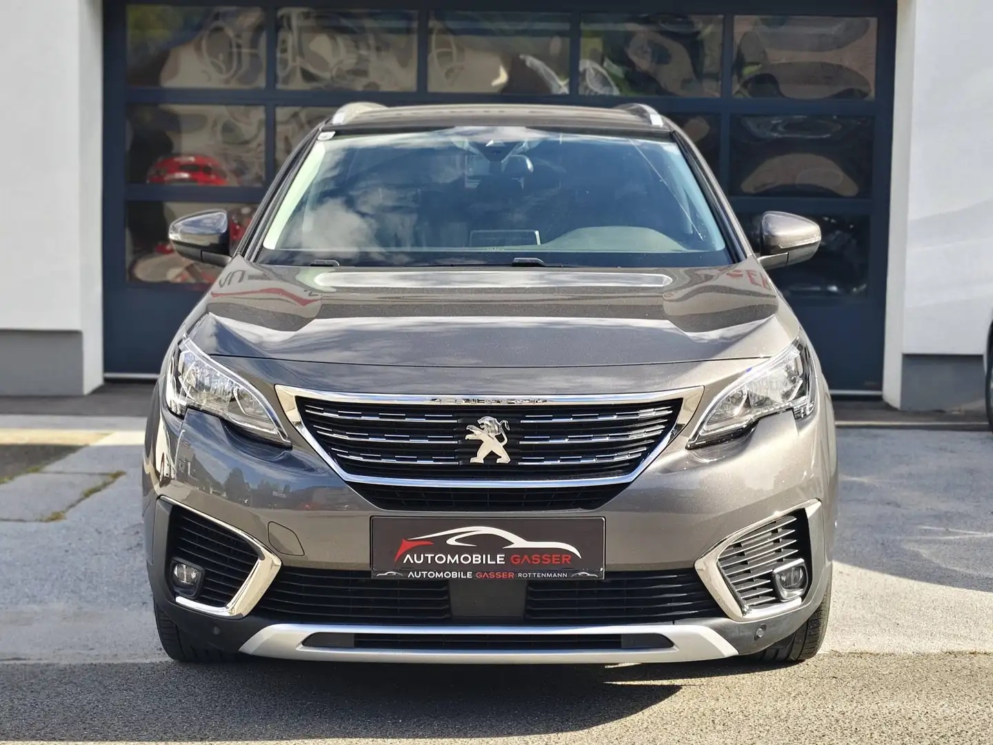 Peugeot 5008 1.6 BlueHDI 120 FAP Allure *Rückfahrkam.*Fernlichtass.*Spurhalteass.*Navi* Grau - 2