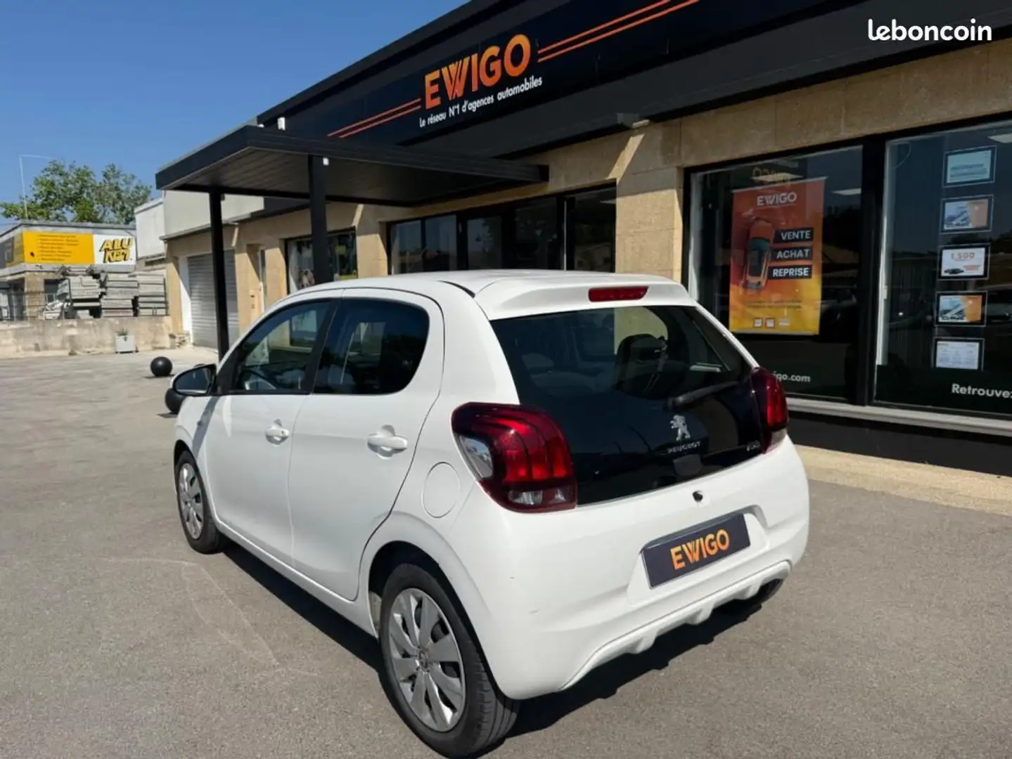 Peugeot 108 1.2 VTI 82CH ACTIVE Weiß - 2