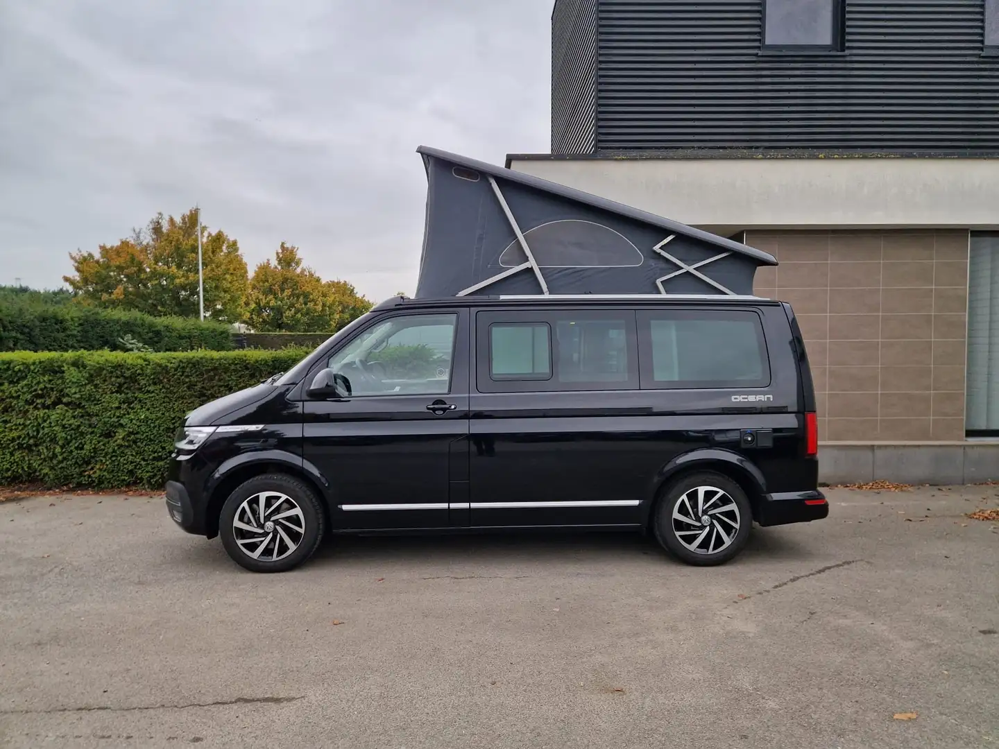 Volkswagen T6.1 California Ocean DSG 4-motion Alcantara - Luifel - Trekhaak Noir - 2