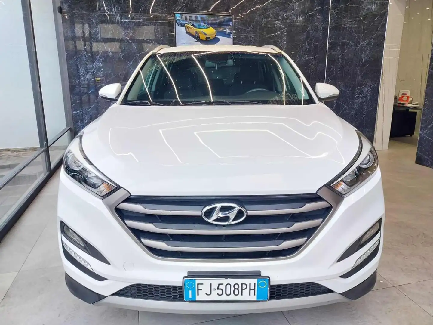 Hyundai TUCSON 1.6 GDI METANO ( Garanzia 12 Mesi) Bianco - 1