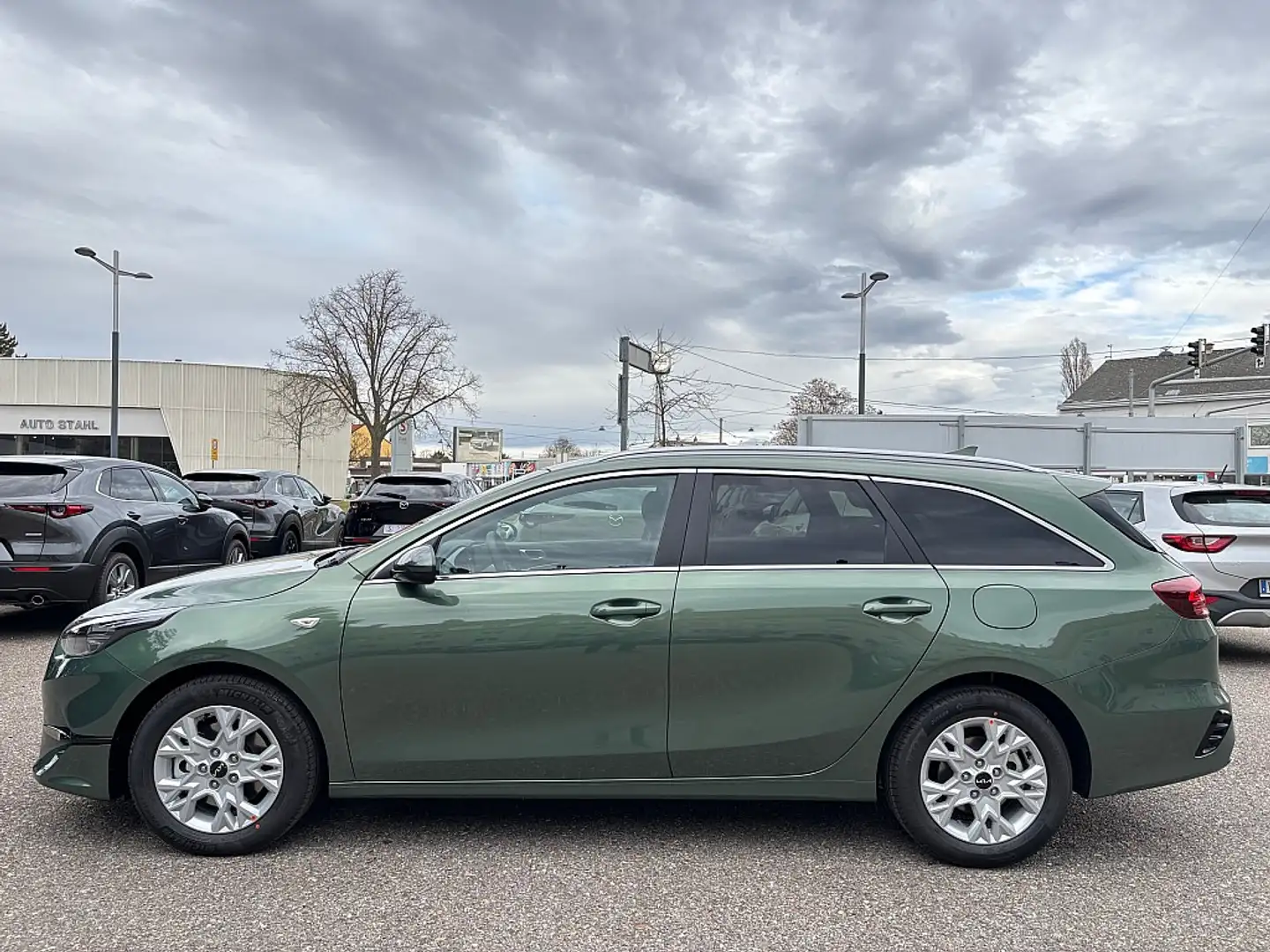 Kia Ceed SW / cee'd SW ceed SW 1,0 T-GDI GPF ISG Silber AUTO STAHL WIE... Grün - 2