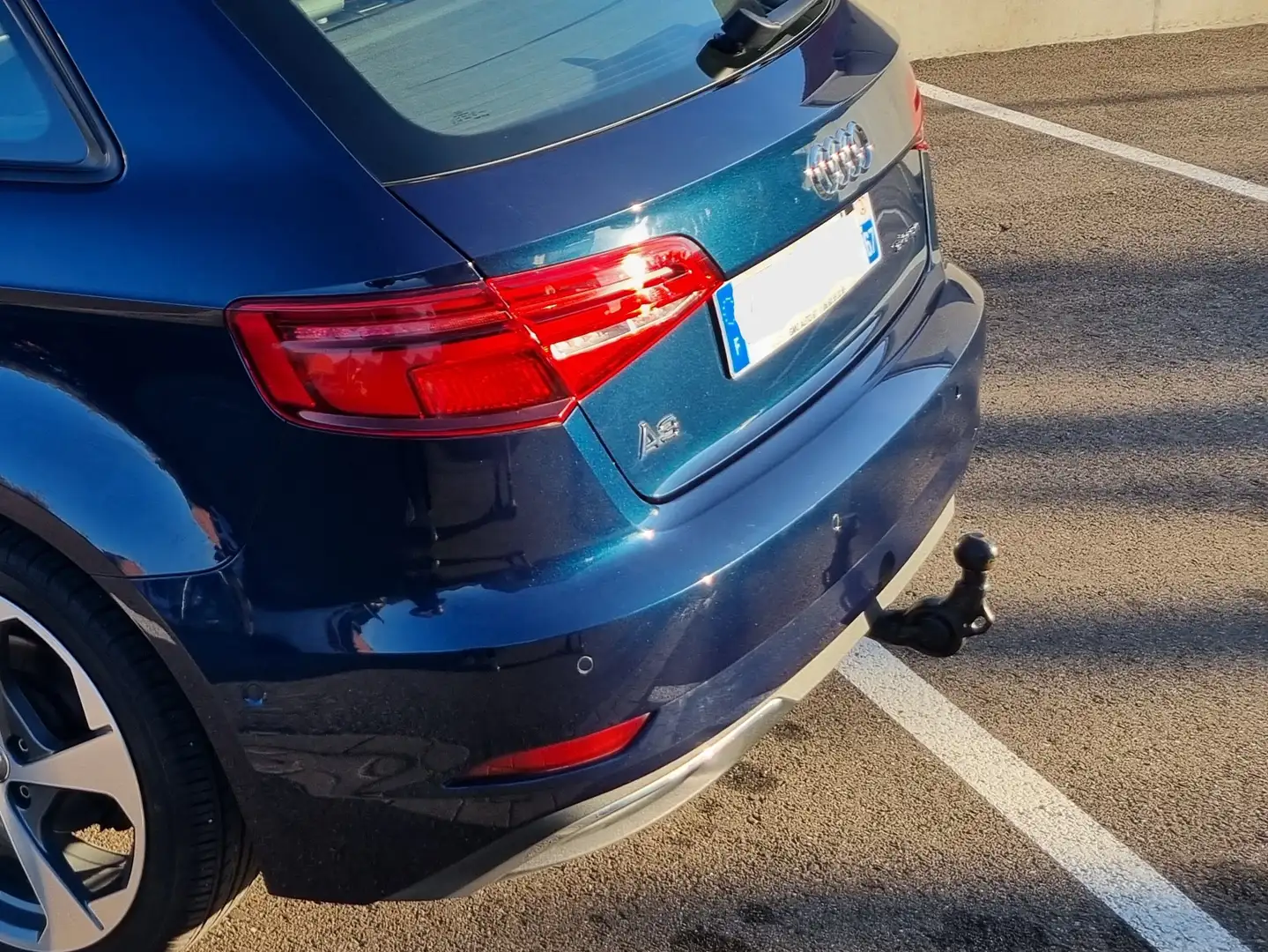 Audi A3 A3 Sportback 1.4 TFSI e-tron 204 S tronic 6 S Line Bleu - 2