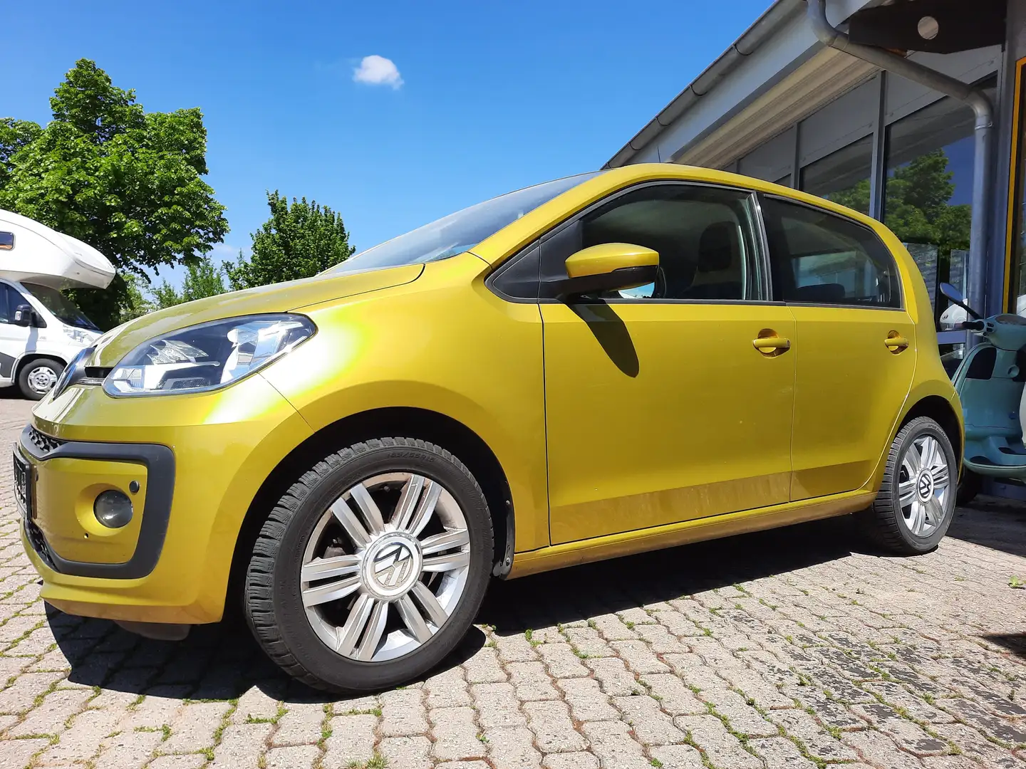 Volkswagen up! take up! Béžová - 1