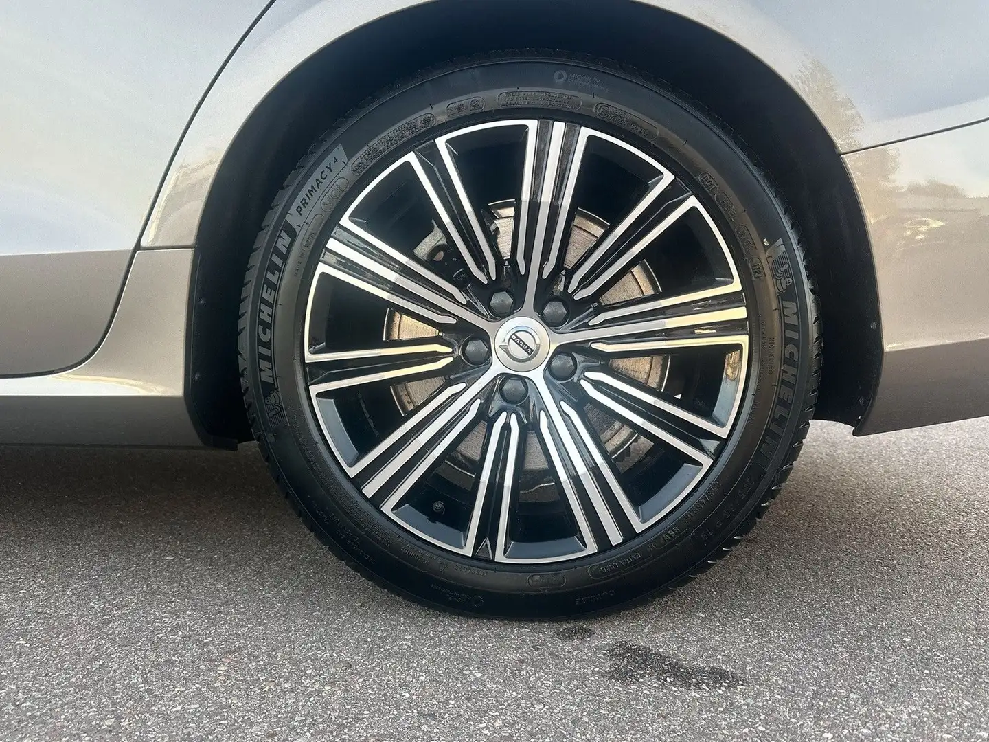 Volvo V60 T6 AWD Recharge Inscription Expression AHK Gris - 2