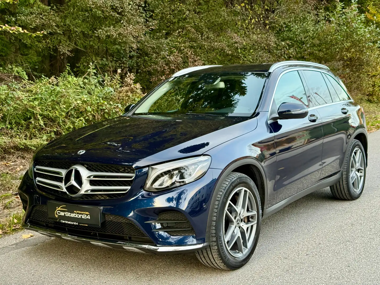 Mercedes-Benz GLC 220 GLC 220d 4Matic*AMG*LEDER*AHK*SPUR*TOTWIN*HECKCAM* Blau - 1