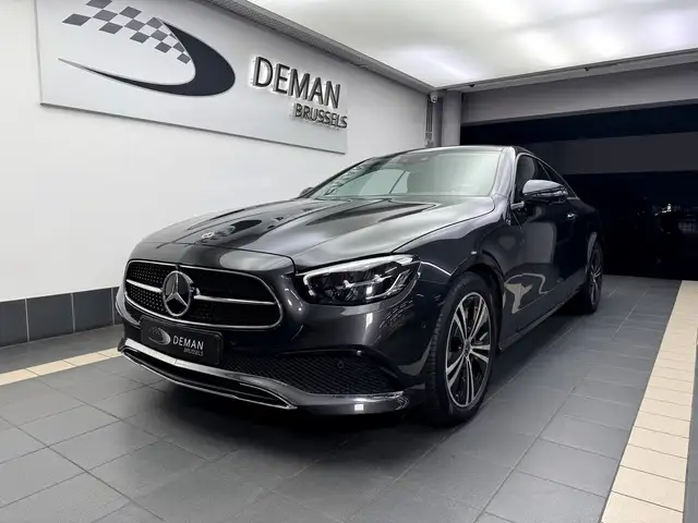 Mercedes-Benz E 200 Coupé Avantgarde - TO panoramique - Cui - 360°