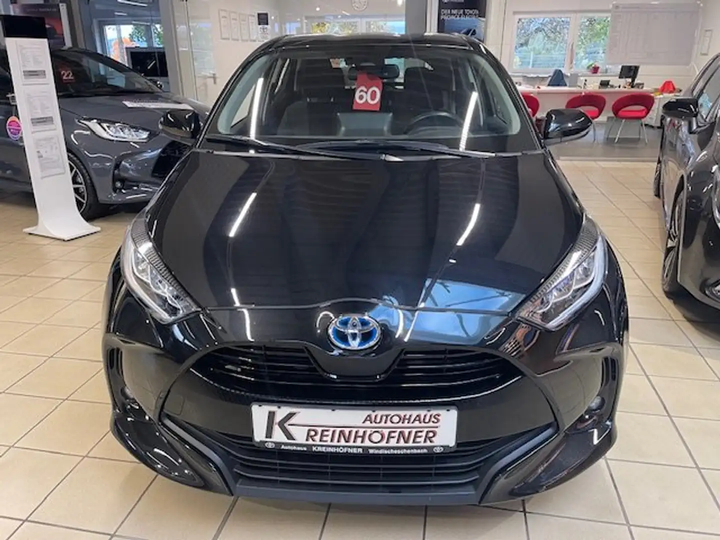 Toyota Yaris Hybrid 5-Türer 1.5 VVT-i Team Deutschland Noir - 2
