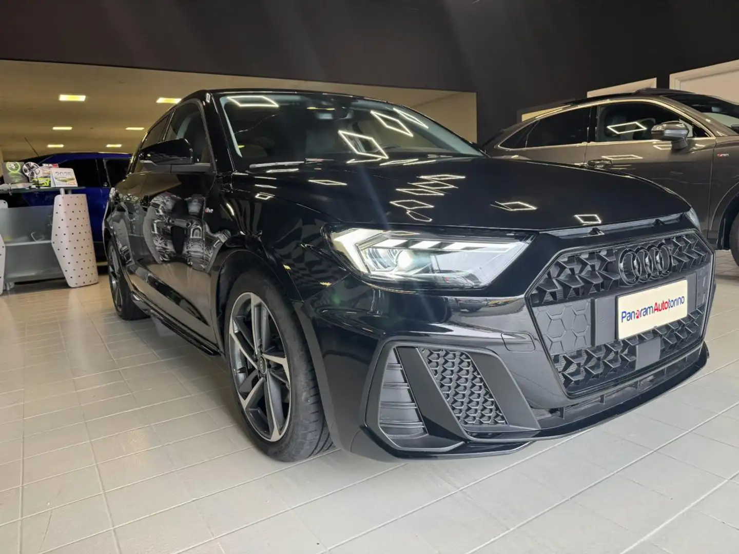 Audi A1 SPB 30 TFSI Identity Black S-line Noir - 1
