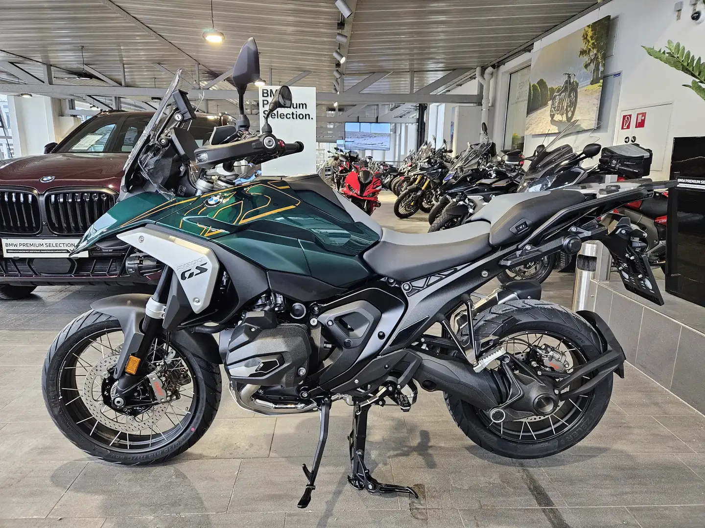 BMW R 1300 GS Grün - 2
