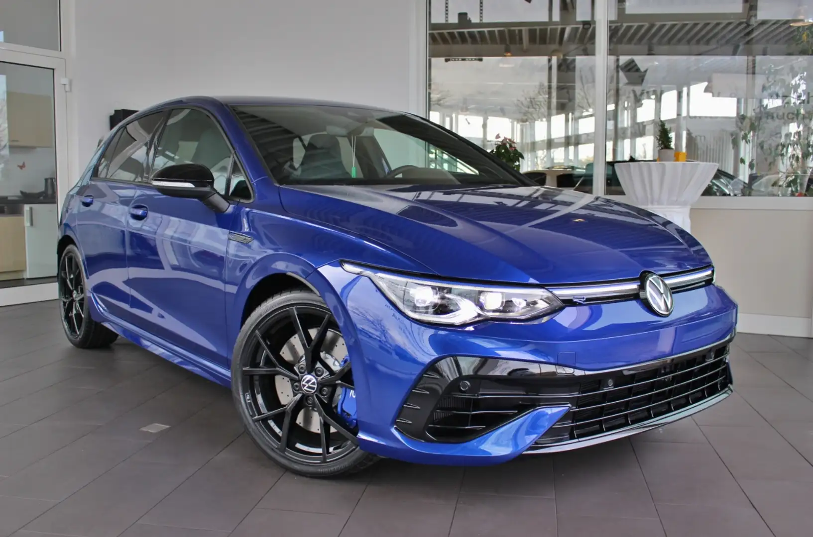 Volkswagen Golf R 20 - Years 2.0 TSI Akrapovic® Abgasanlage Blau - 1