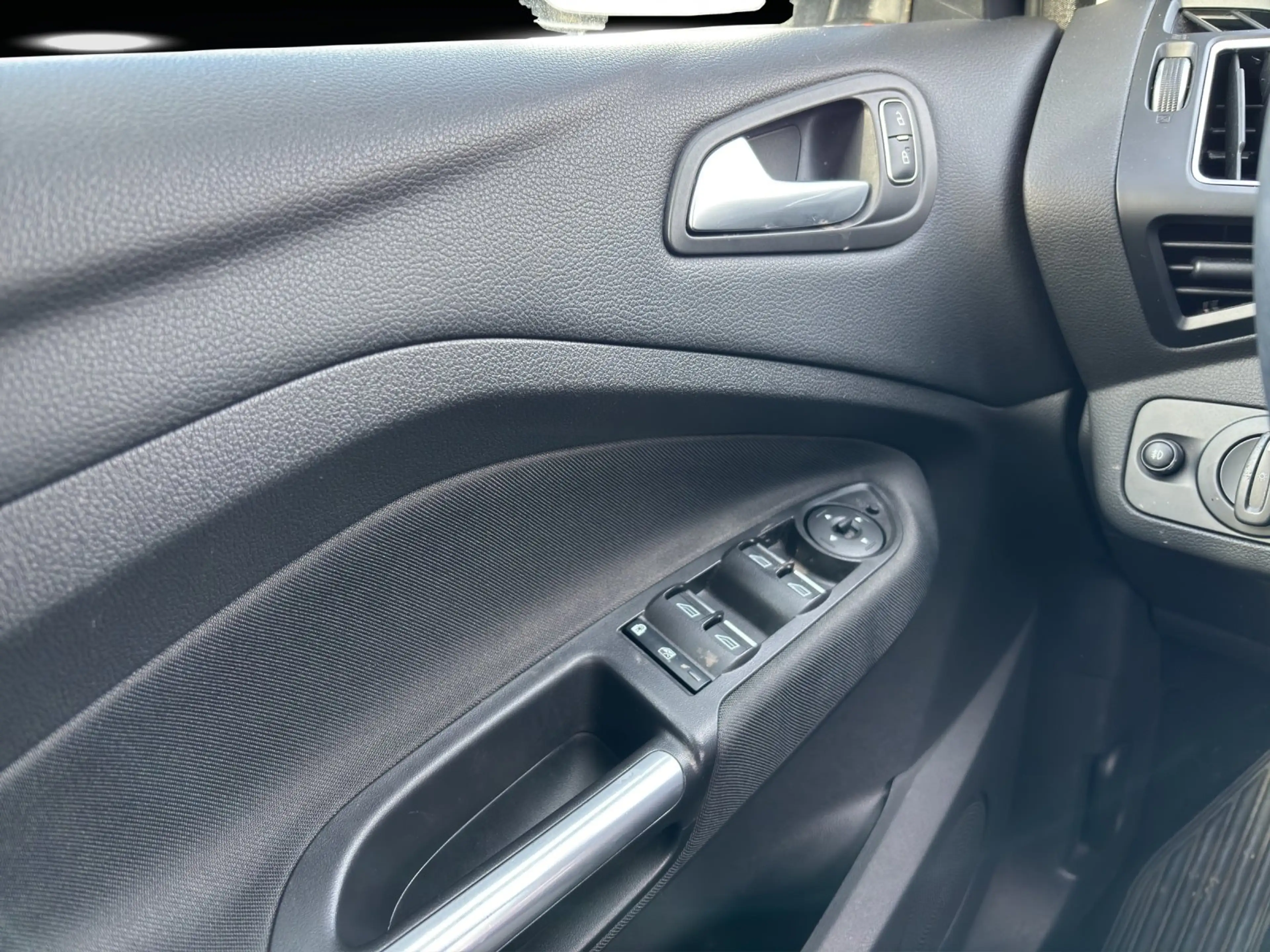 Ford Grand C-Max C-Max 1.5 EcoBoost Grand Titanium — photo 13