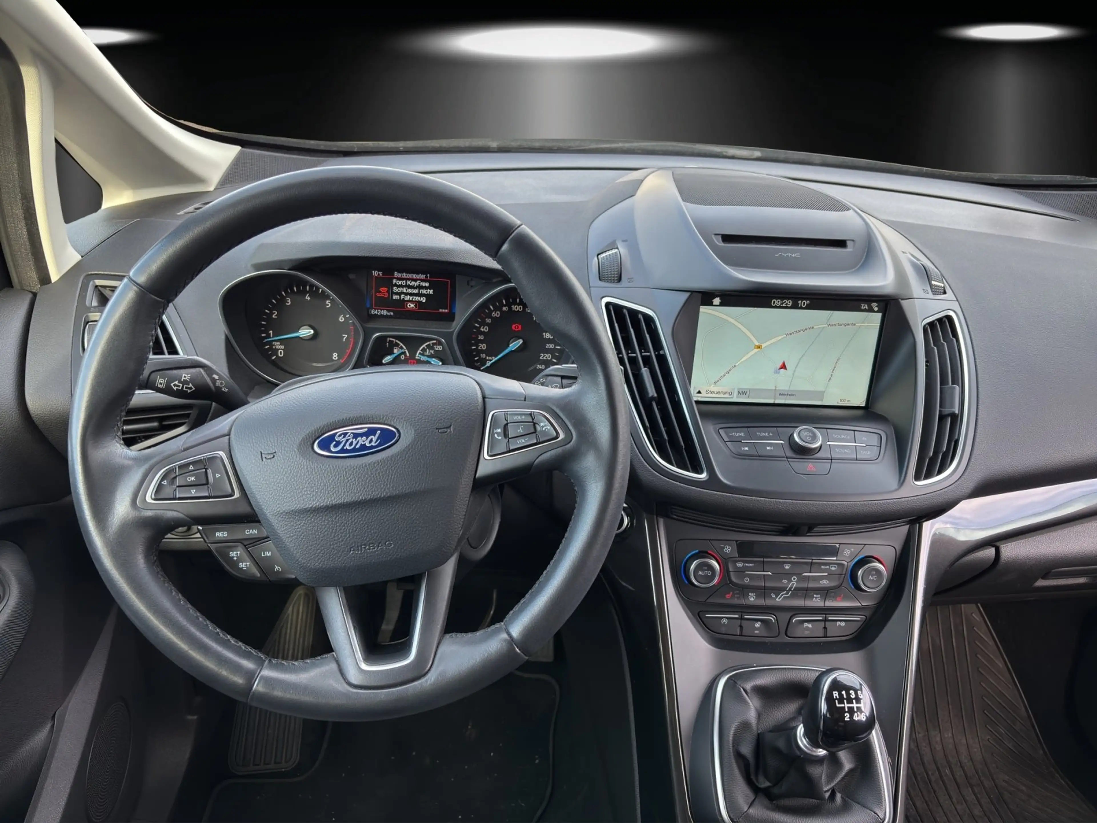 Ford Grand C-Max C-Max 1.5 EcoBoost Grand Titanium — photo 10