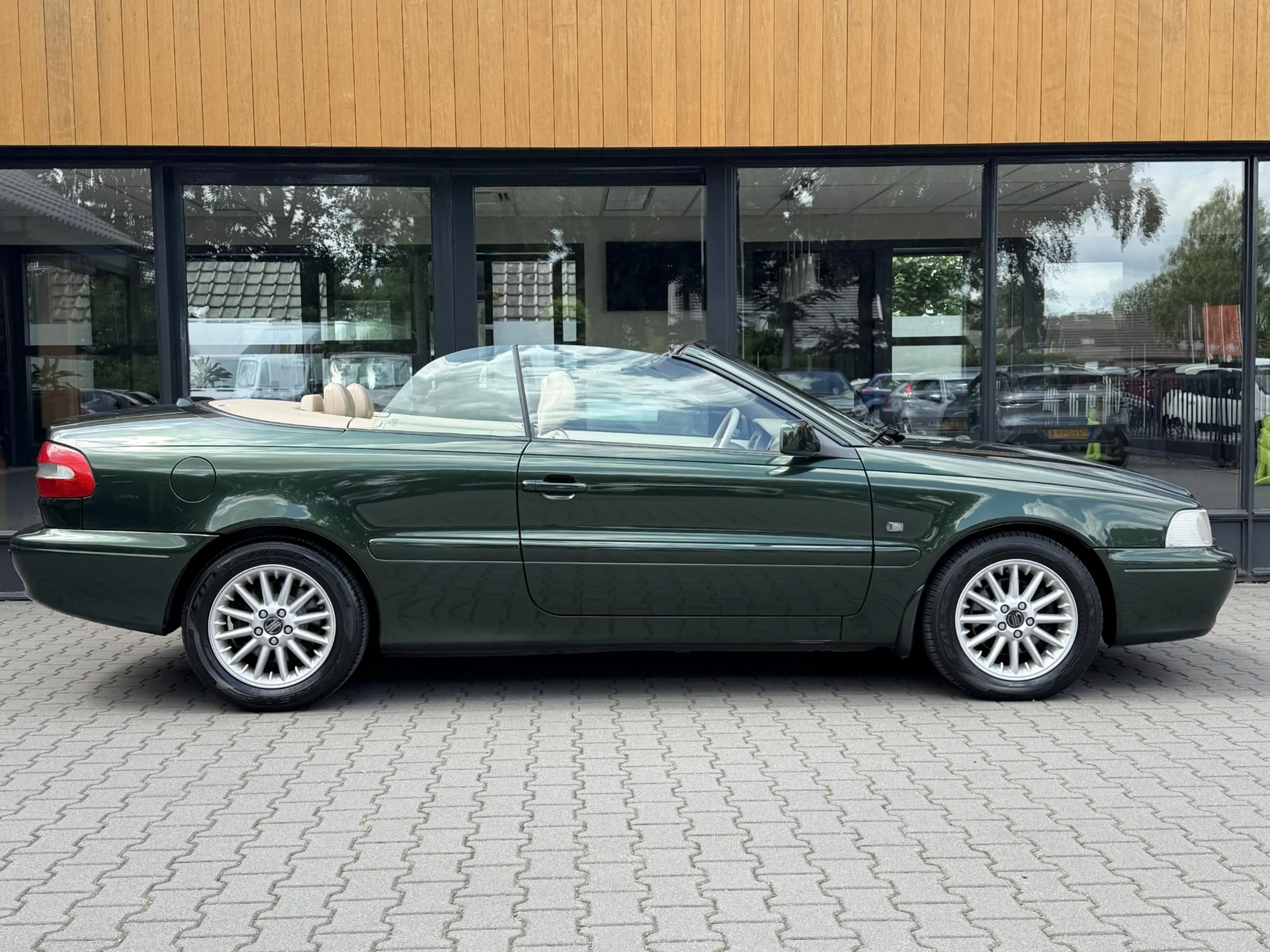 Volvo C70 Convertible 2.4 T NL Auto 144000km!! Youngtimer ne — photo 12