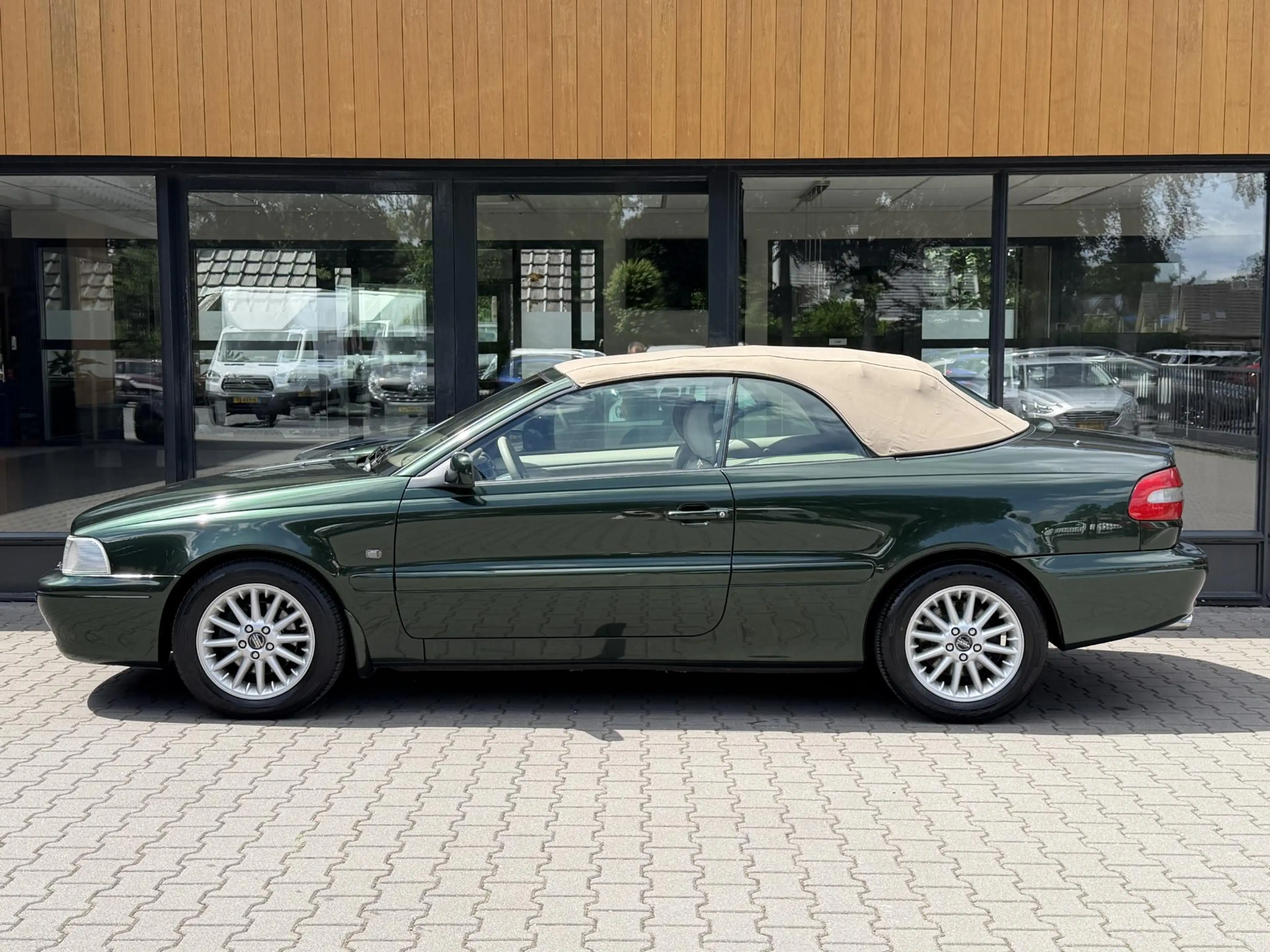 Volvo C70 Convertible 2.4 T NL Auto 144000km!! Youngtimer ne — photo 11