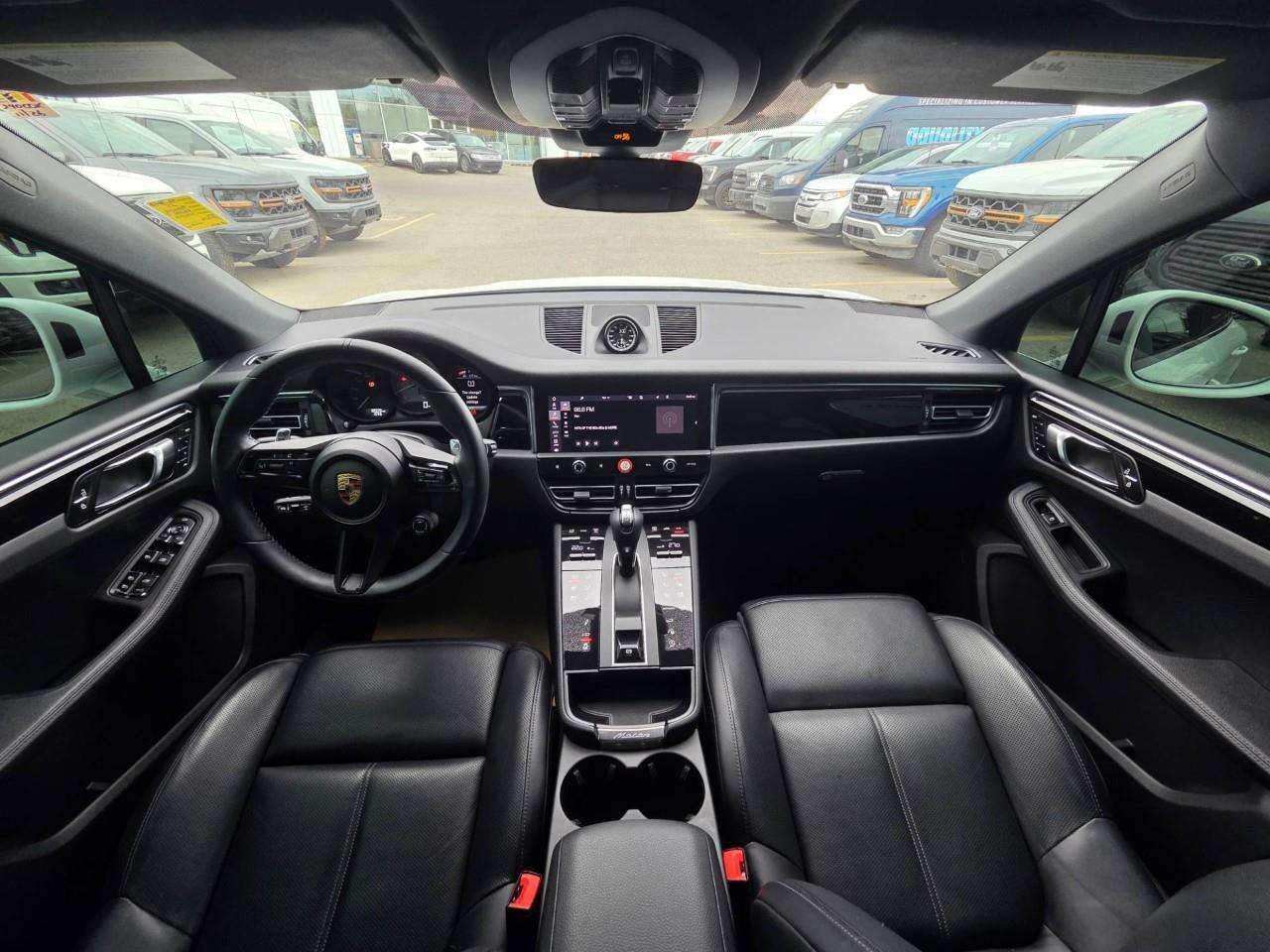 2025 Porsche Macan S alt 2