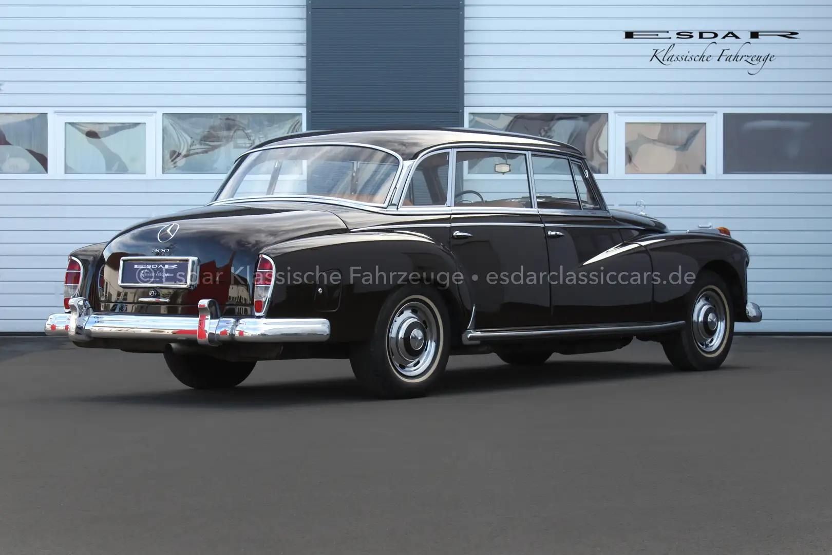 Mercedes-Benz 300 300d Maro - 2