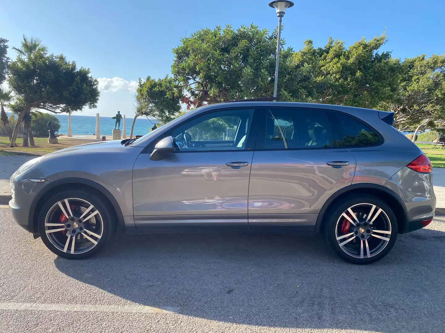 Porsche Cayenne Cayenne Diesel 245 Aut. Plateado - 2